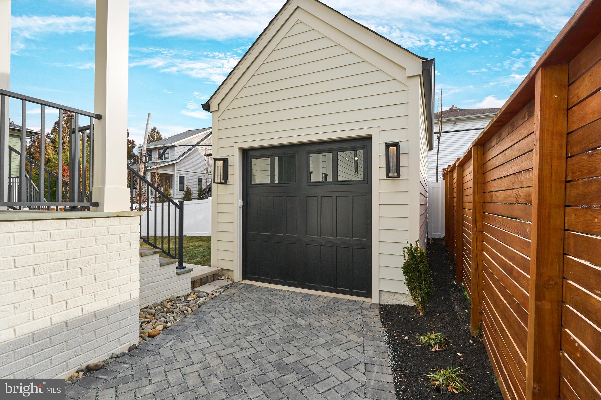 LYON PARK - Residential