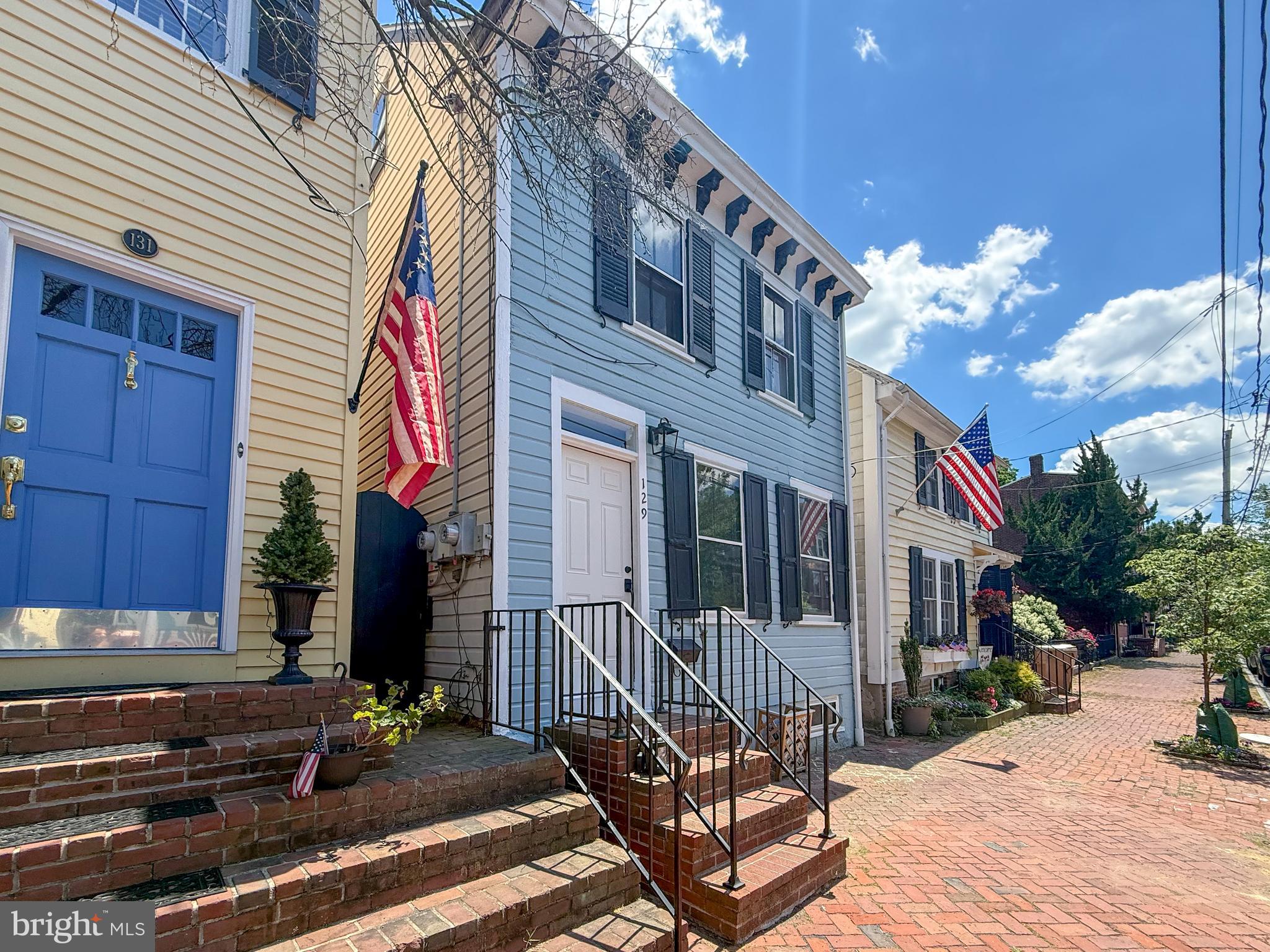 OLD NEW CASTLE - Residential