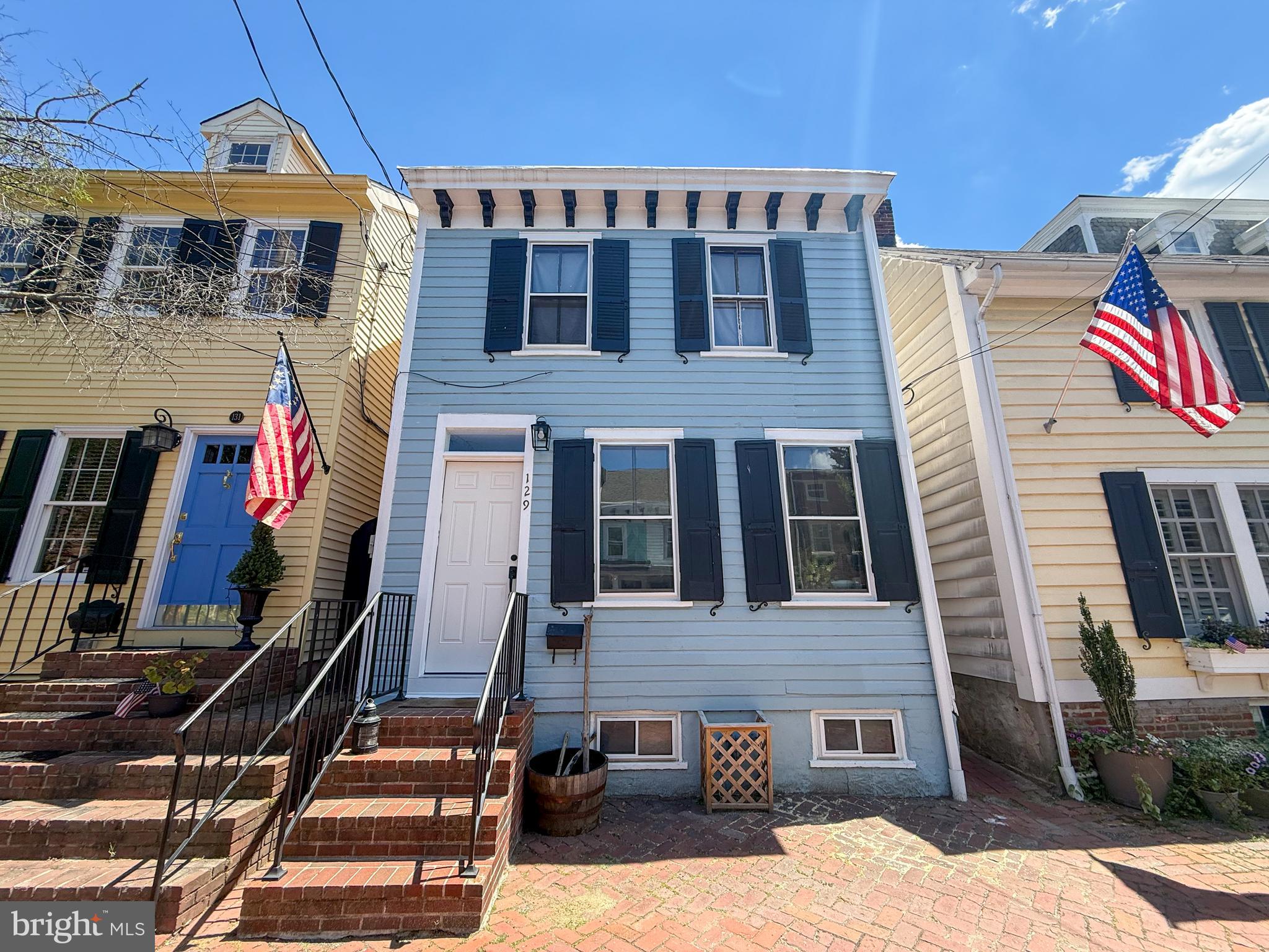 OLD NEW CASTLE - Residential
