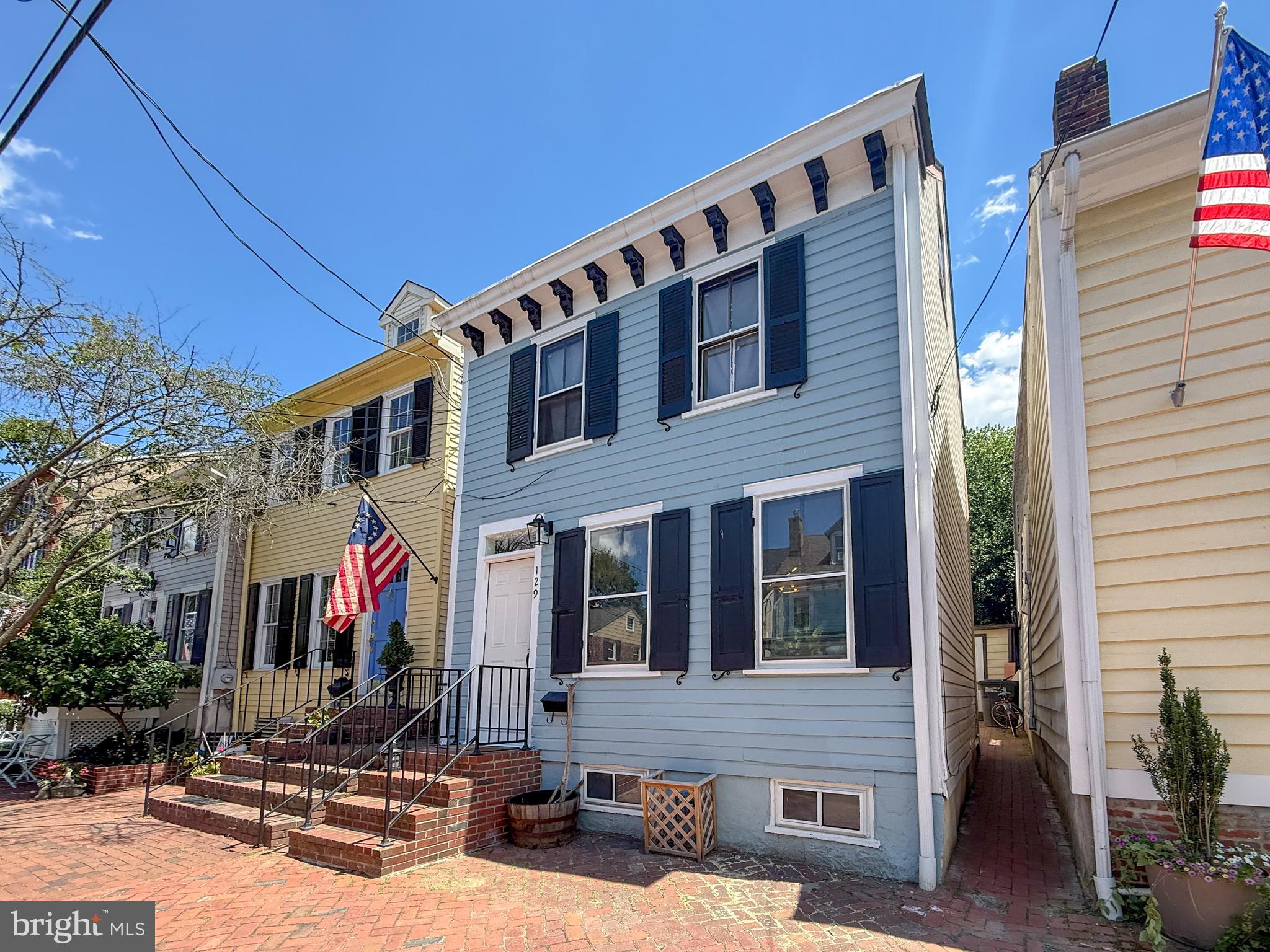 OLD NEW CASTLE - Residential