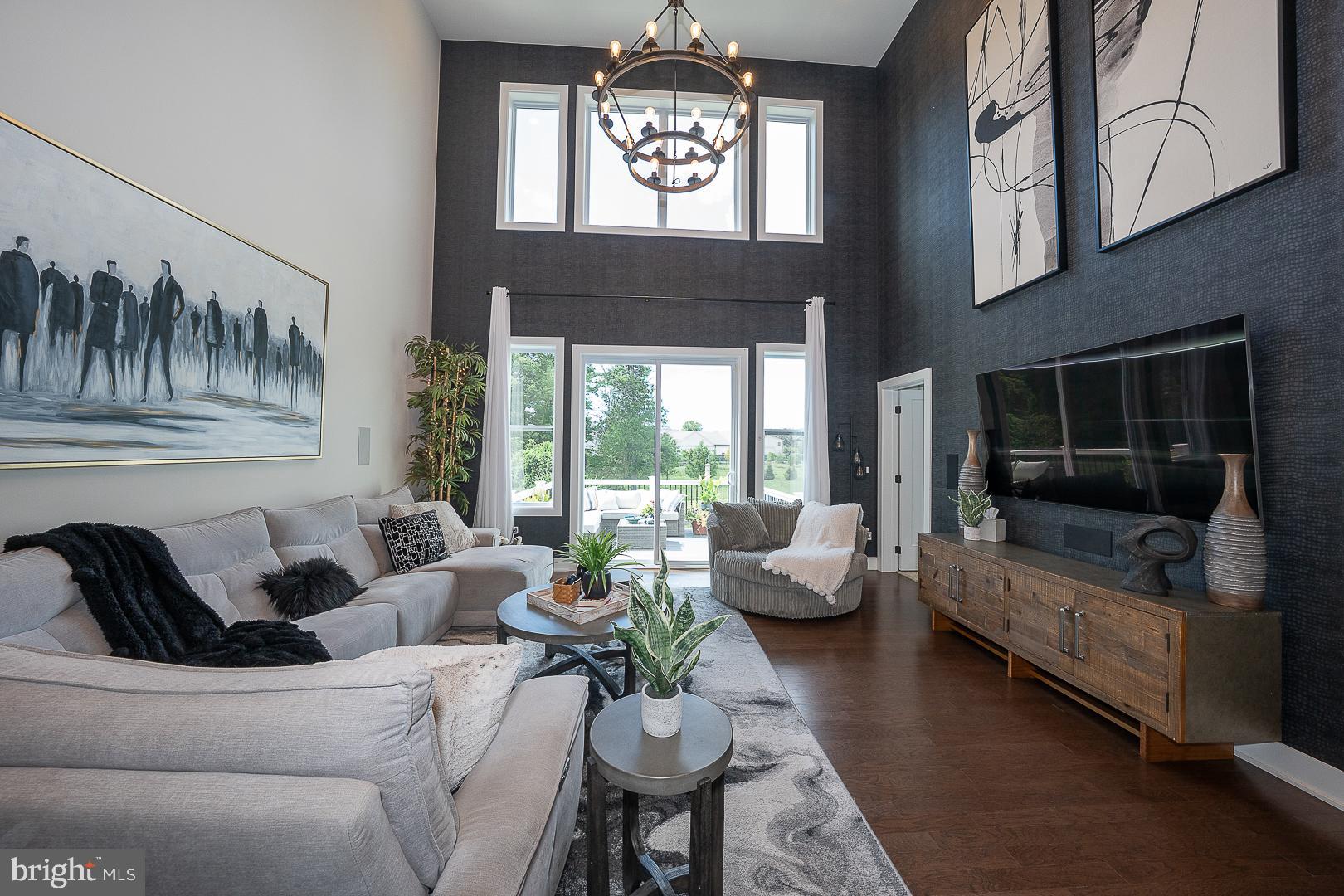 CREEKSIDE AT BLUE BELL - Residential