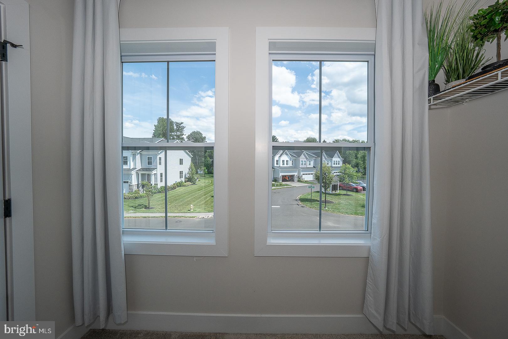 CREEKSIDE AT BLUE BELL - Residential