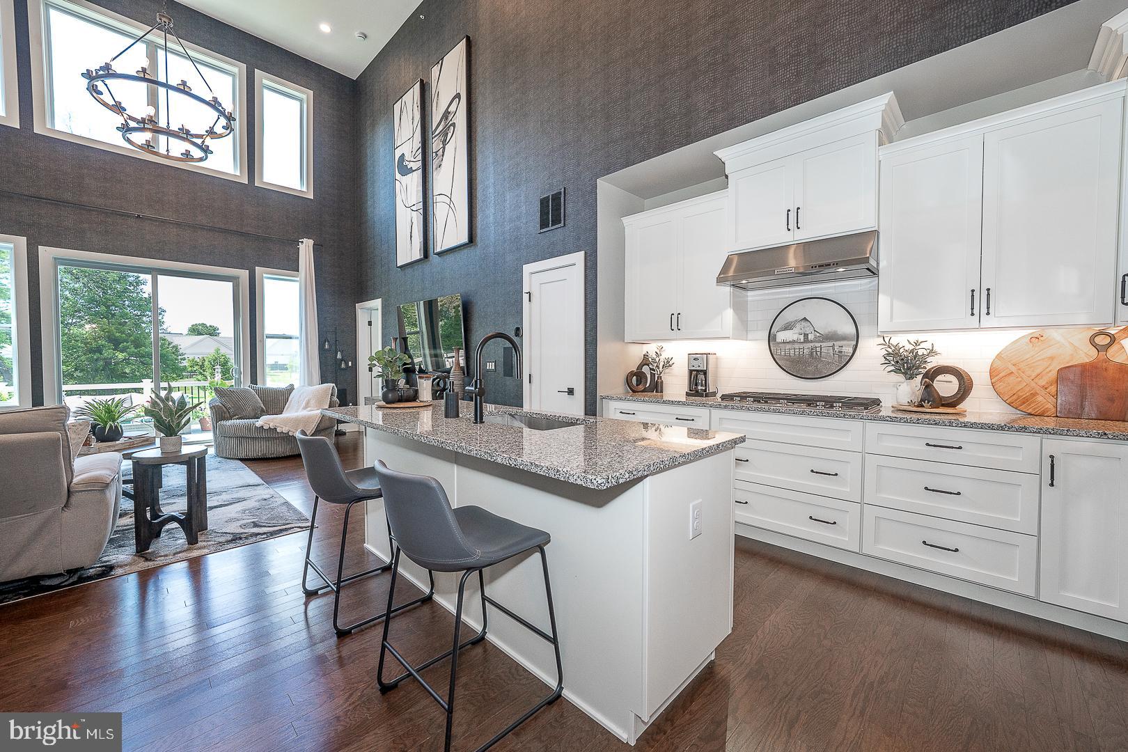 CREEKSIDE AT BLUE BELL - Residential