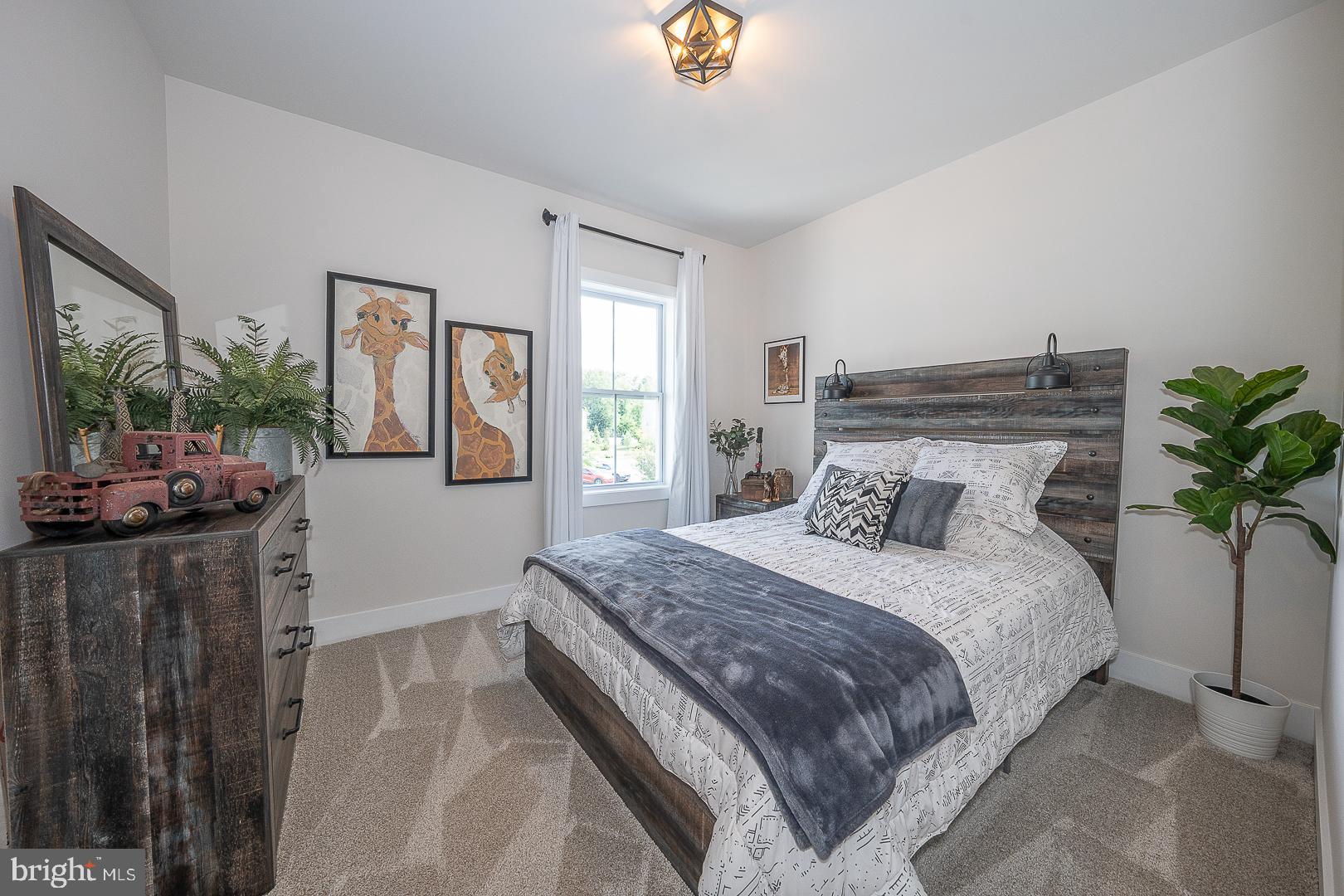 CREEKSIDE AT BLUE BELL - Residential