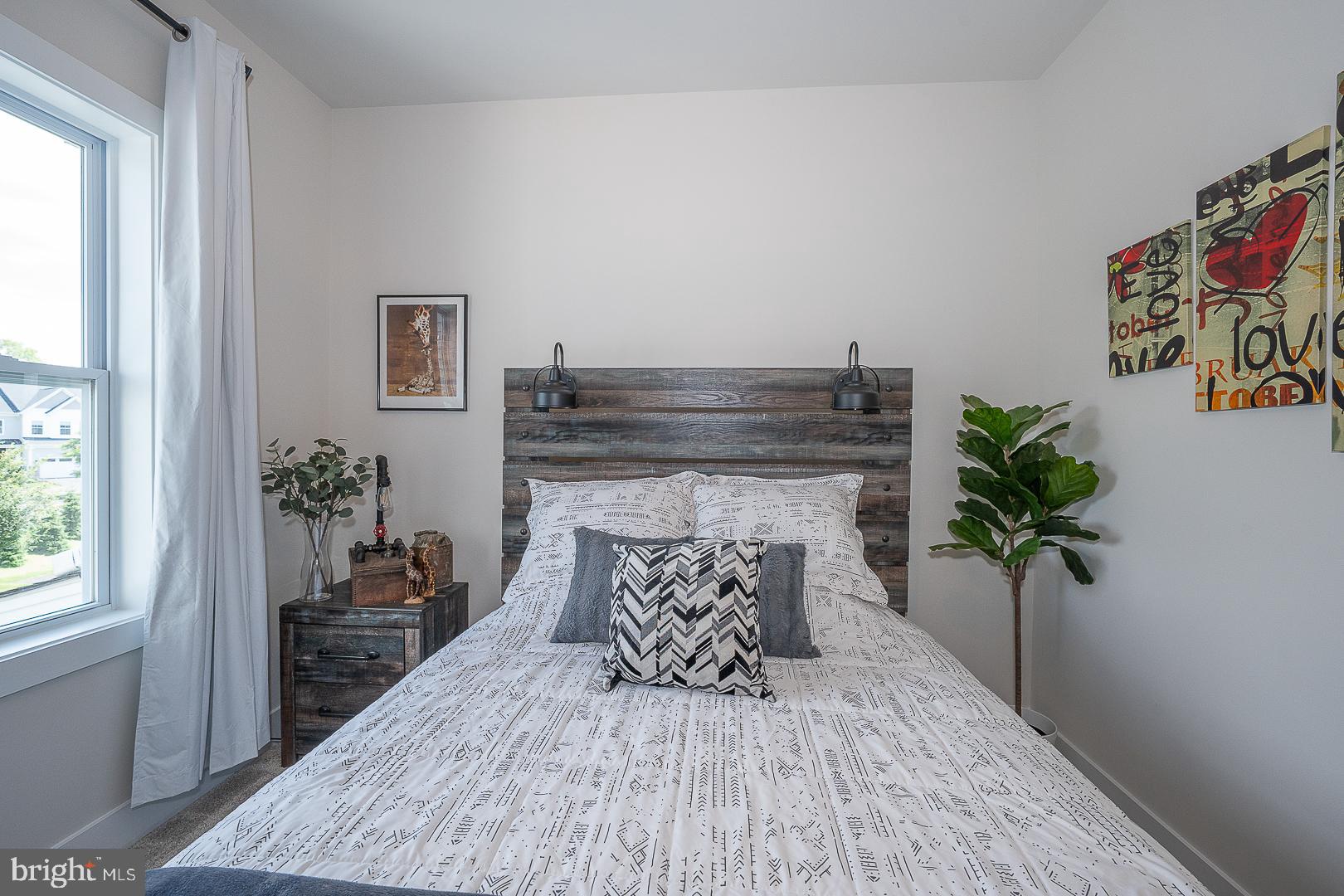 CREEKSIDE AT BLUE BELL - Residential