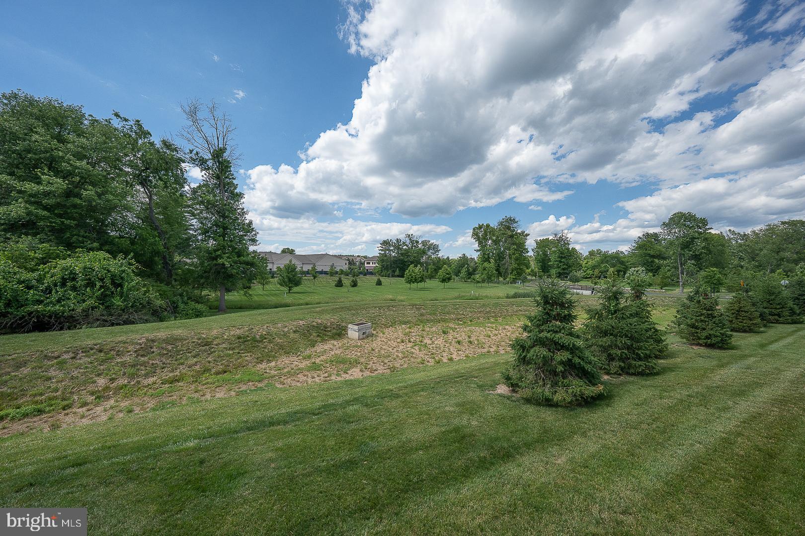 CREEKSIDE AT BLUE BELL - Residential