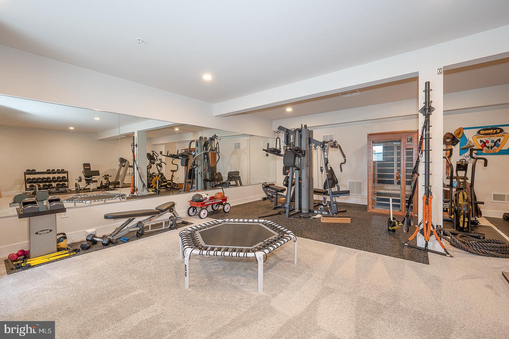 CREEKSIDE AT BLUE BELL - Residential