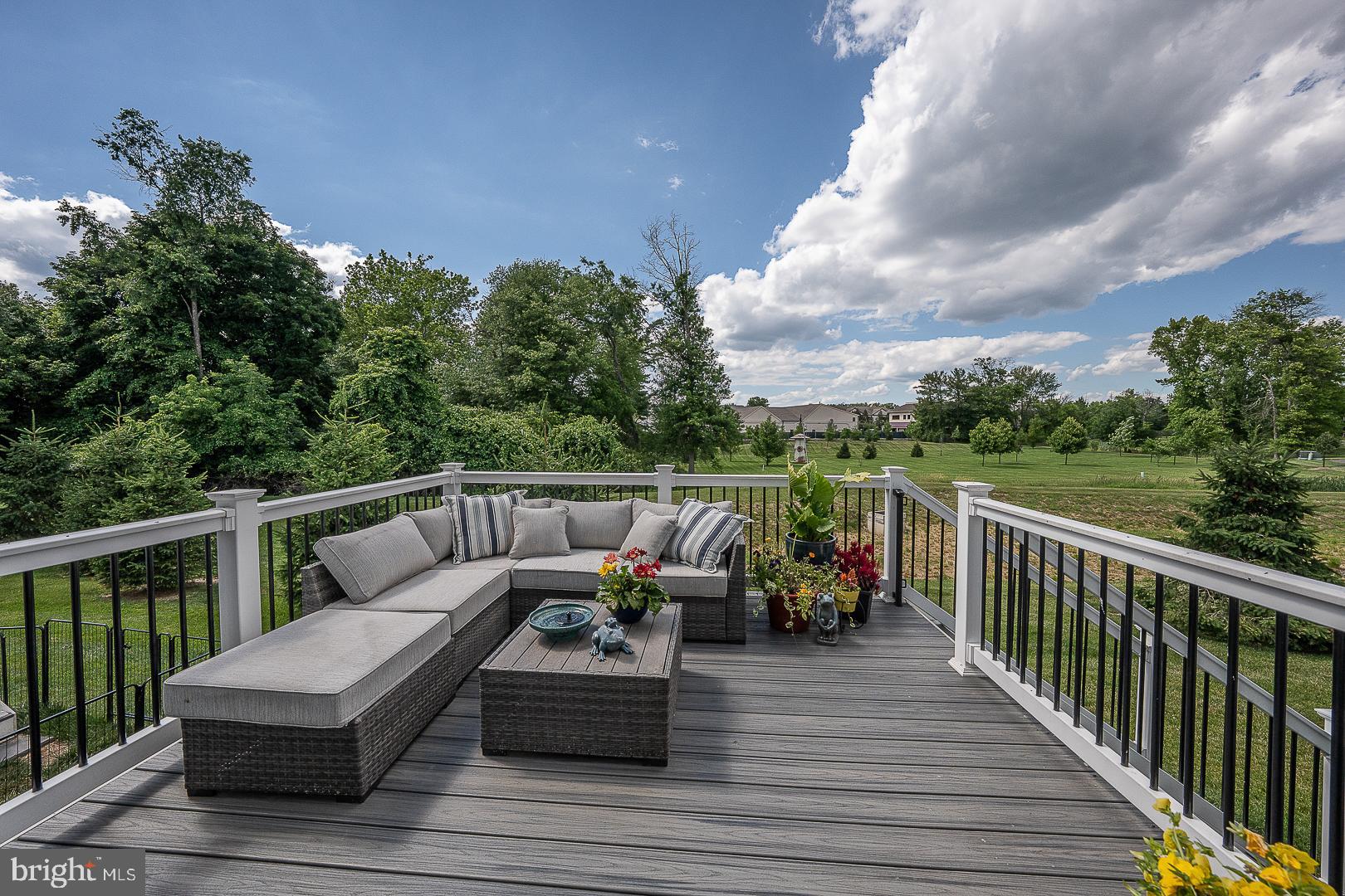 CREEKSIDE AT BLUE BELL - Residential