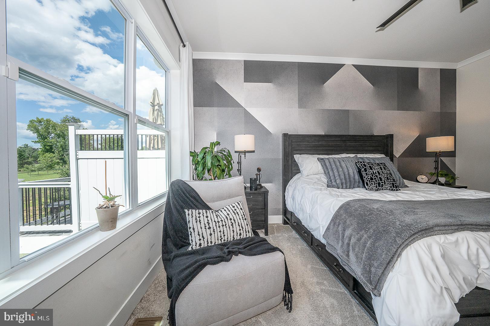 CREEKSIDE AT BLUE BELL - Residential