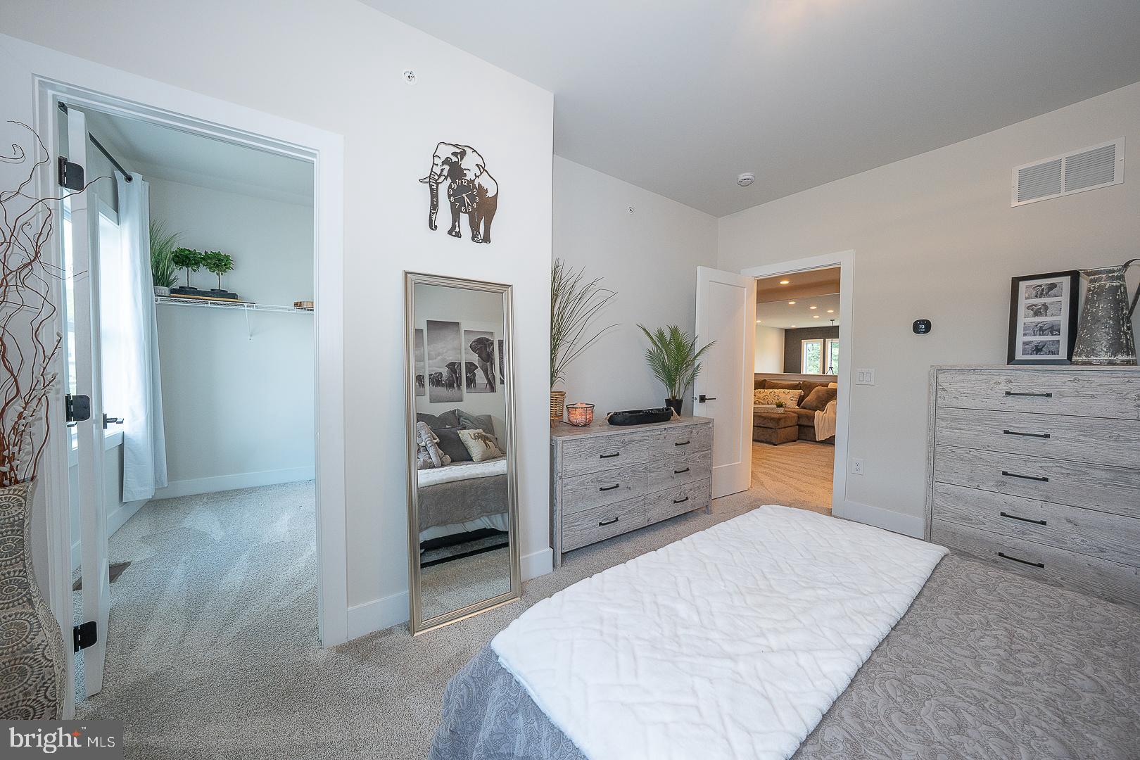 CREEKSIDE AT BLUE BELL - Residential
