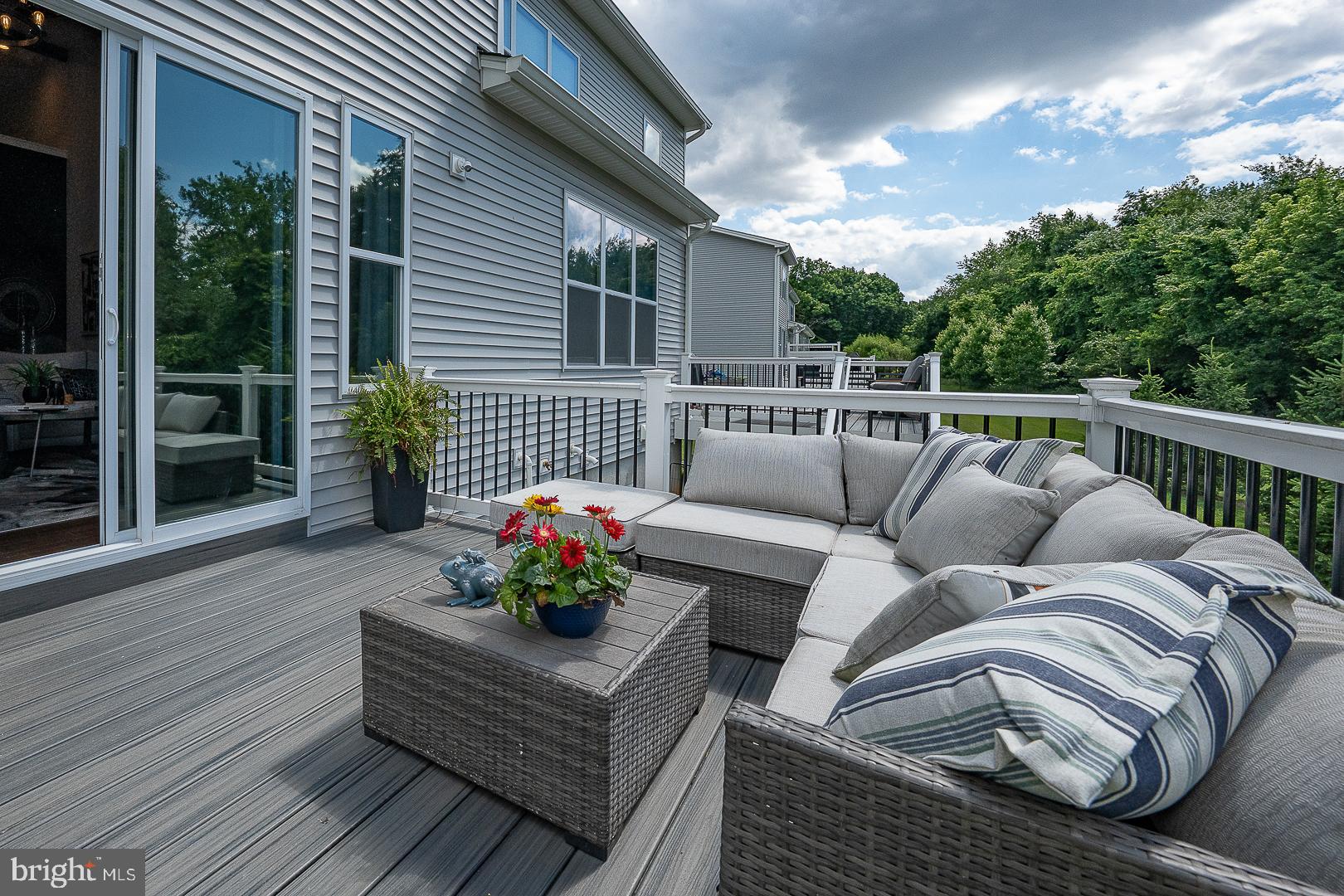 CREEKSIDE AT BLUE BELL - Residential
