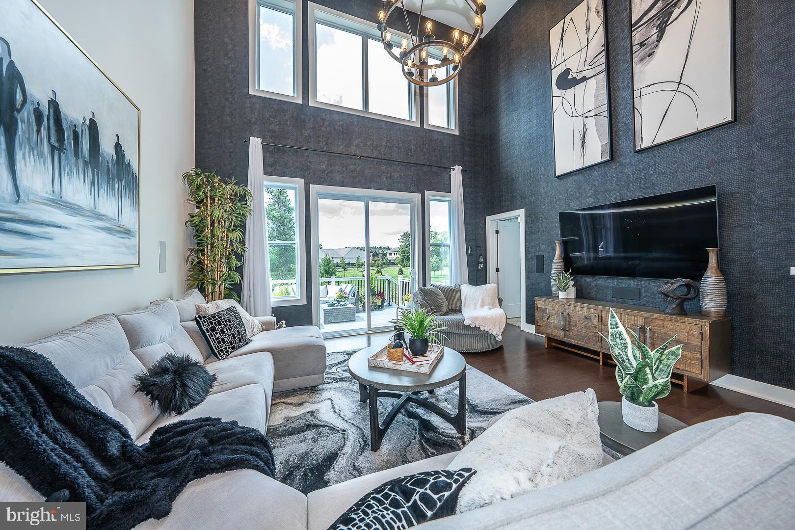 CREEKSIDE AT BLUE BELL - Residential