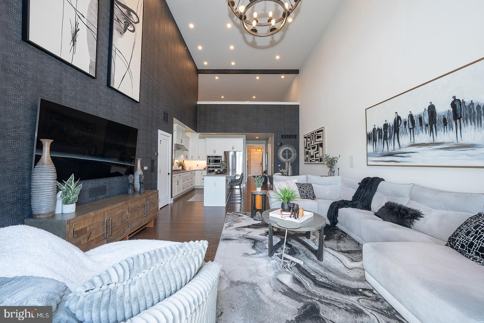 CREEKSIDE AT BLUE BELL - Residential