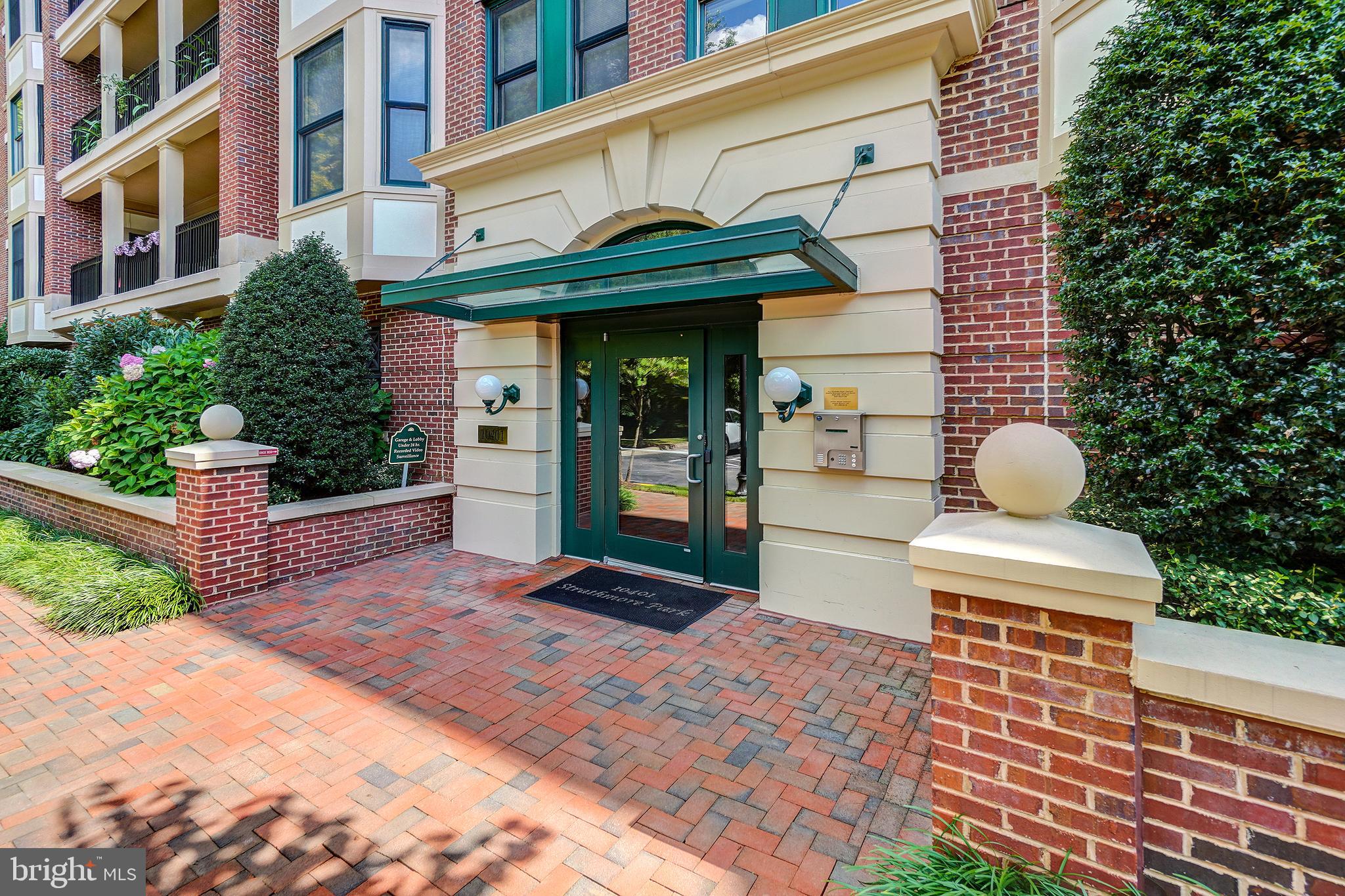 STRATHMORE PARK - Residential