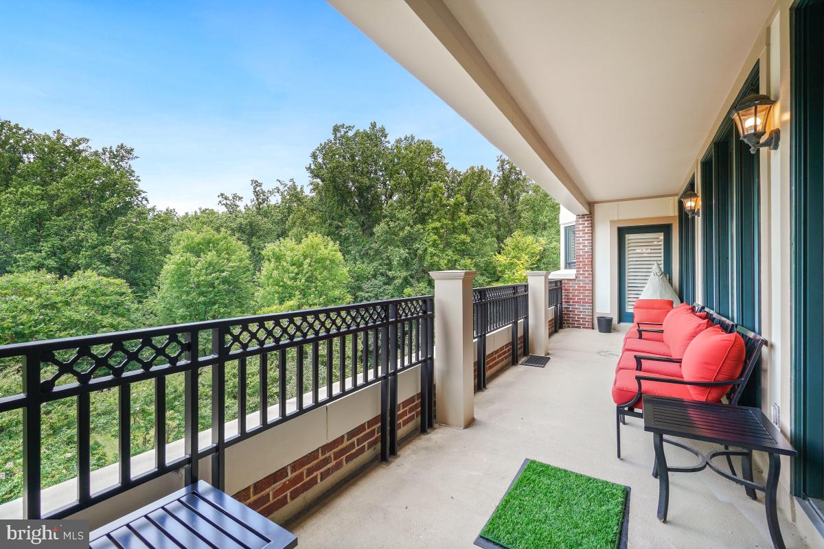 STRATHMORE PARK - Residential