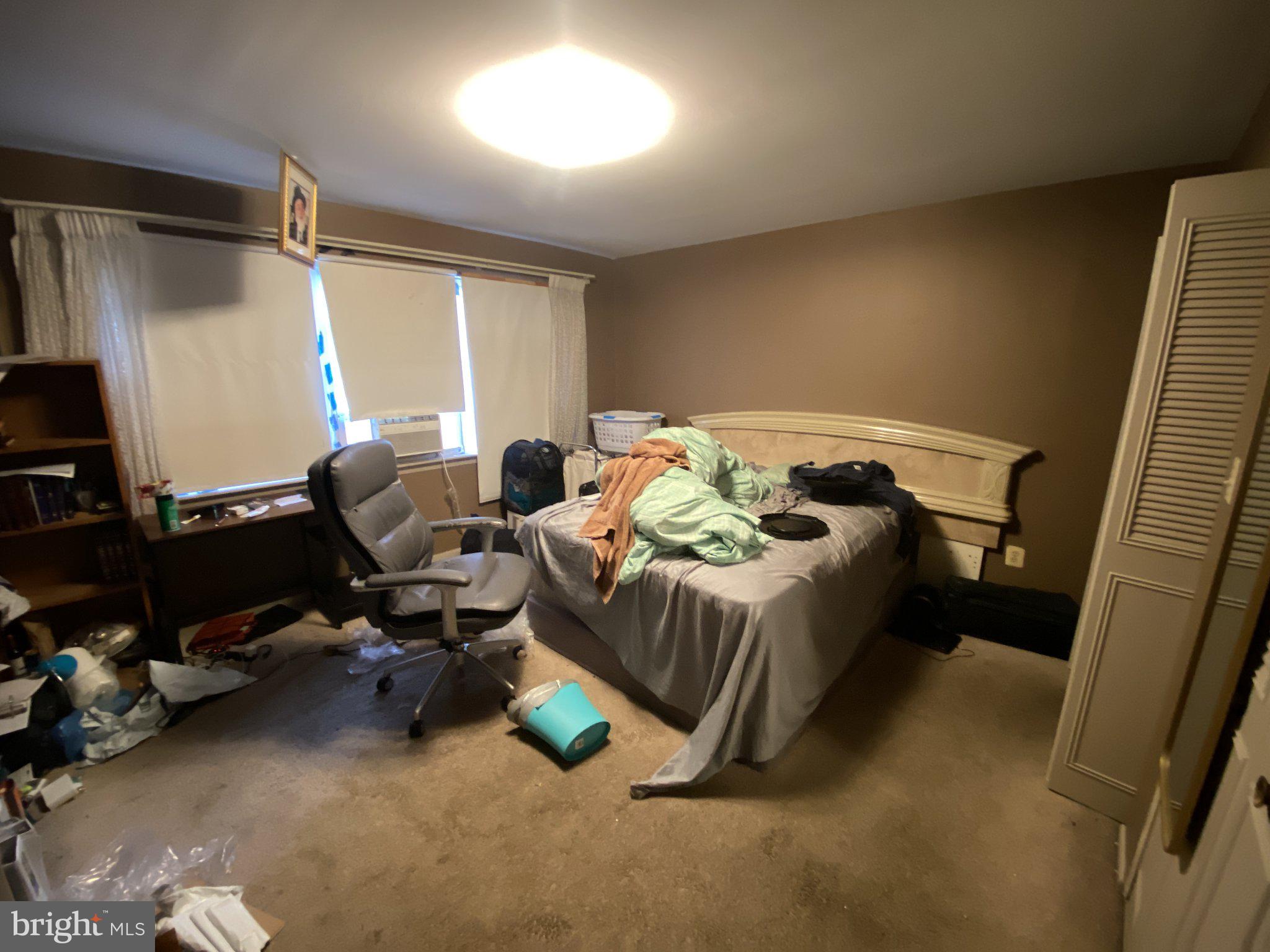 REGENCY CONDOS - Residential