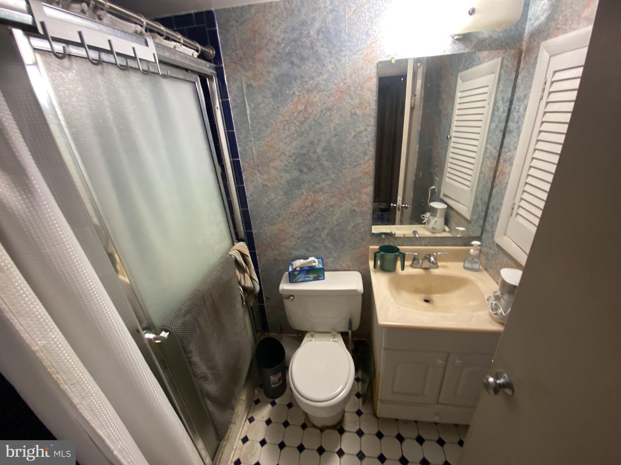 REGENCY CONDOS - Residential