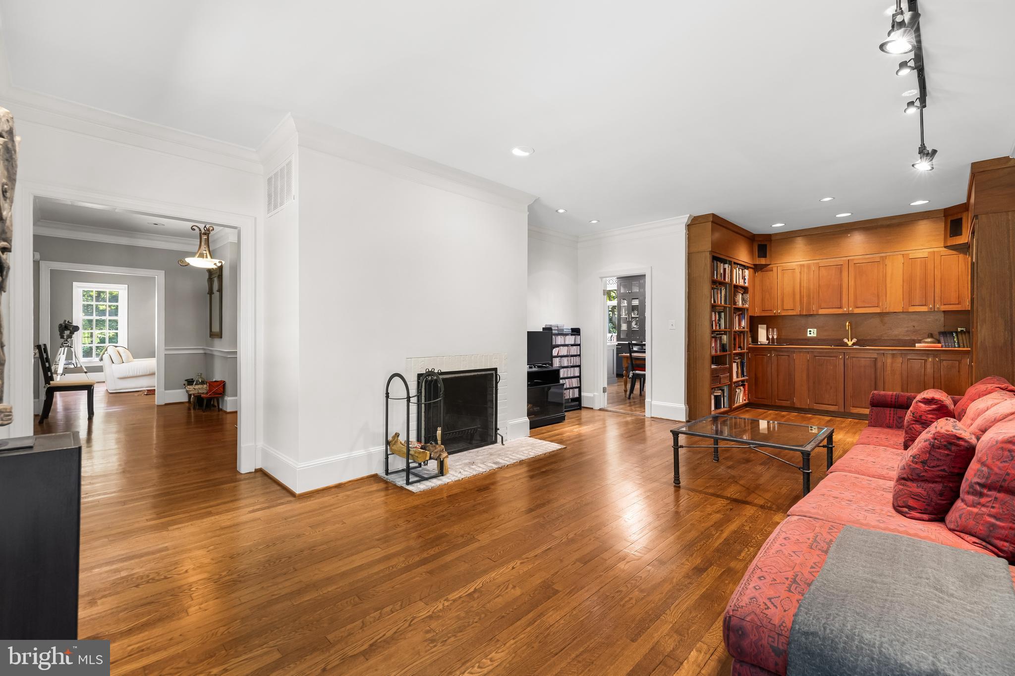 FALLSWOOD - Residential