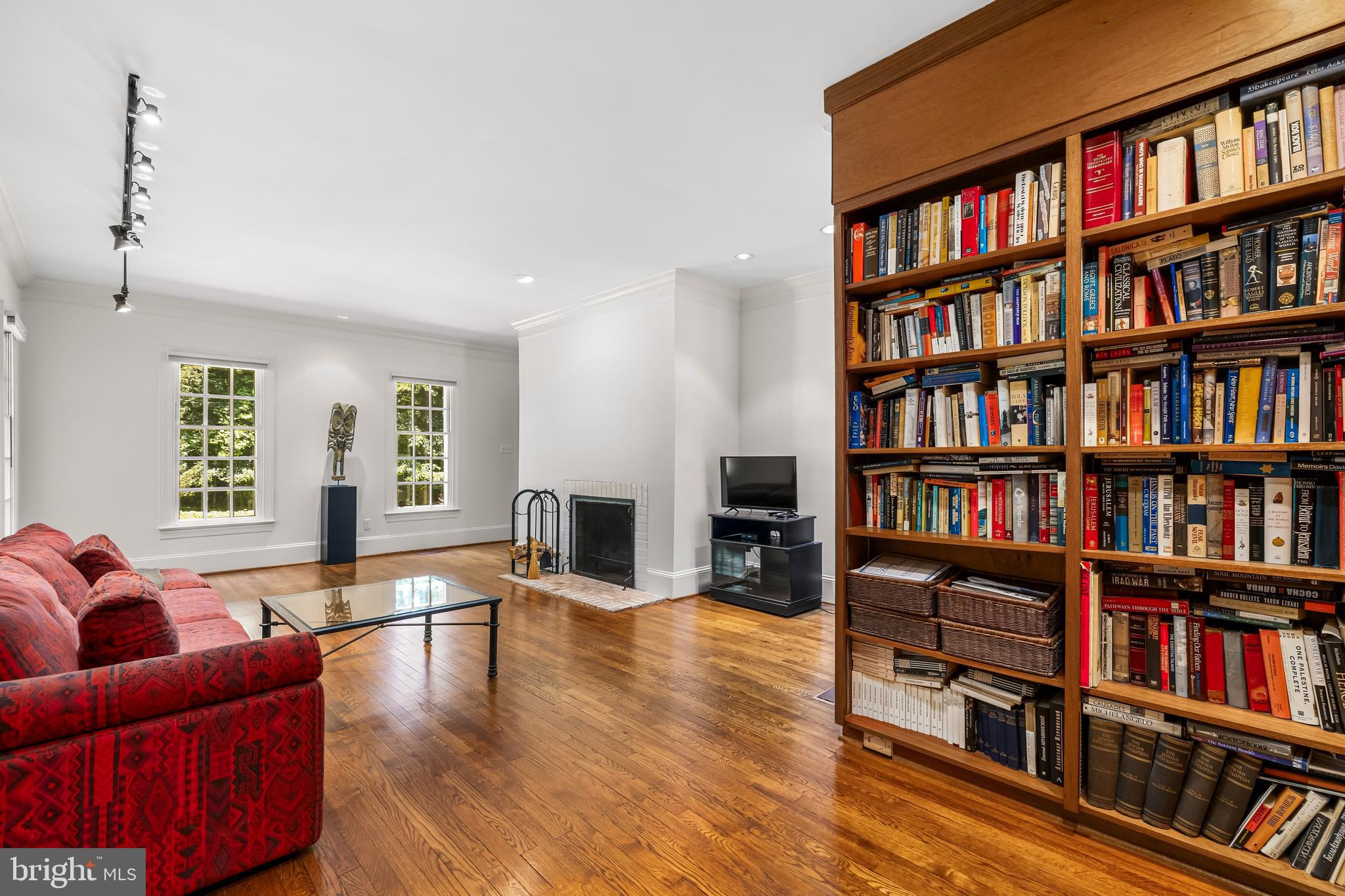 FALLSWOOD - Residential