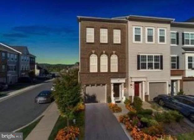 Luxurious end unit townhome with mountain views! Open main living area, perfect for hosting holidays. Spacious kitchen with a huge island, pendant lights, wood cabinets, granite countertops, stainless steel appliances. Newly built deck for grilling, plus a covered lower deck. Gleaming hardwoods, massive Primary Suite with en-suite bathroom, another large bedroom with en-suite bath.  Lower level bedroom (or family room) with half bath.   Attached one-car garage, driveway parking. Jefferson Place amenities: clubhouse, fitness center, pool, playgrounds. Minutes to major roads, shopping, restaurants, downtown Frederick. Ultimate luxury and convenience in one home.  Carpet upstairs to be replaced! 

Owner pays HOA. Renter's responsible for other utilities.