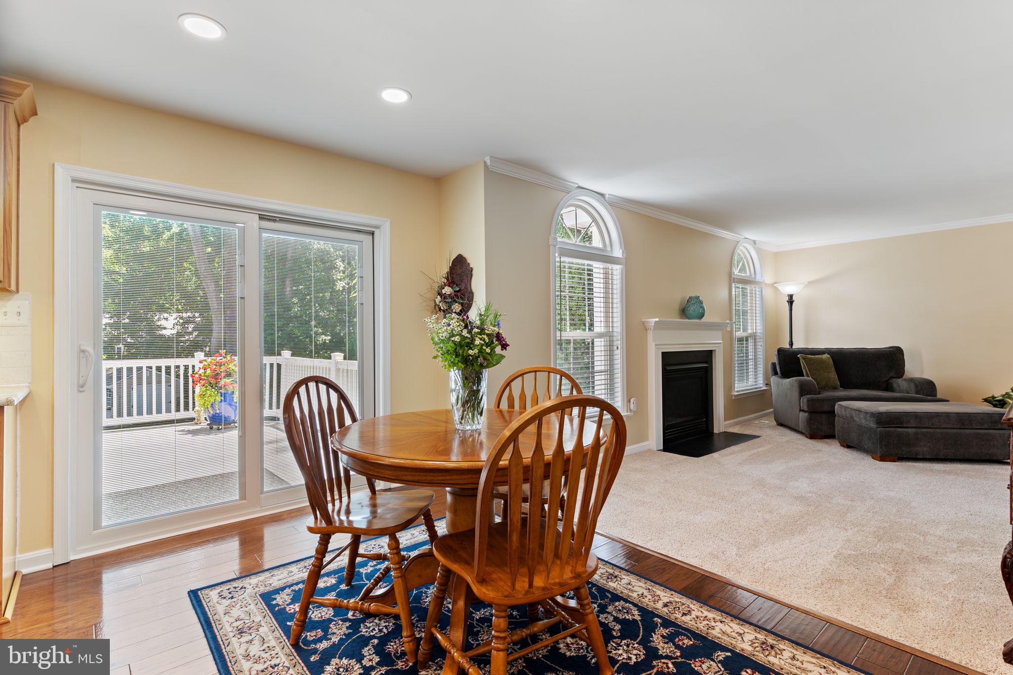 CROSS POINT - Residential