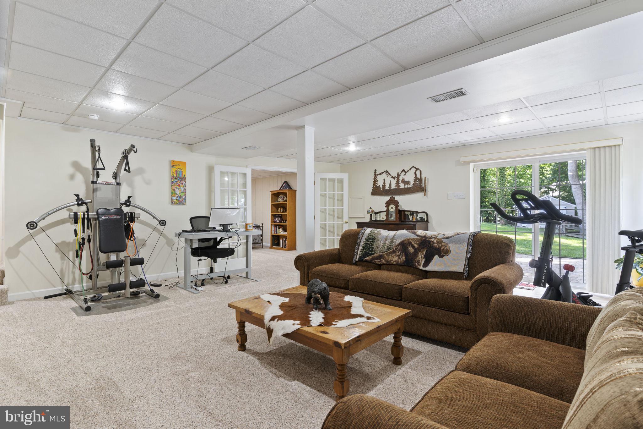 CROSS POINT - Residential