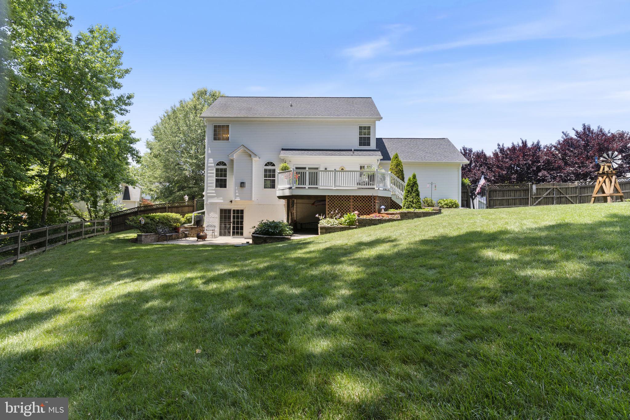 CROSS POINT - Residential