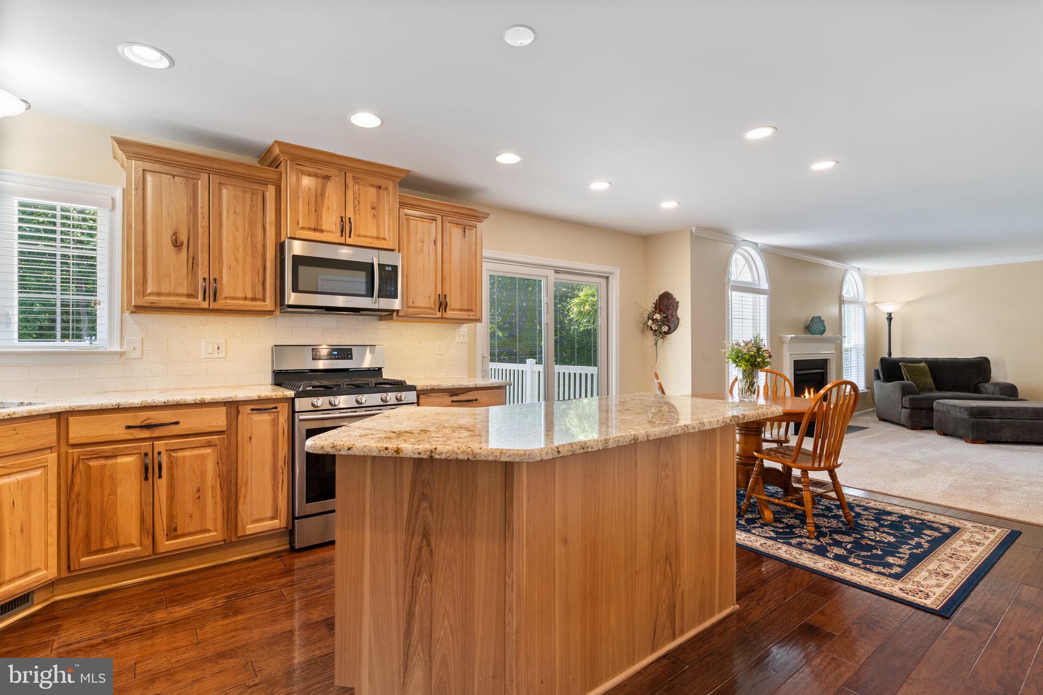 CROSS POINT - Residential