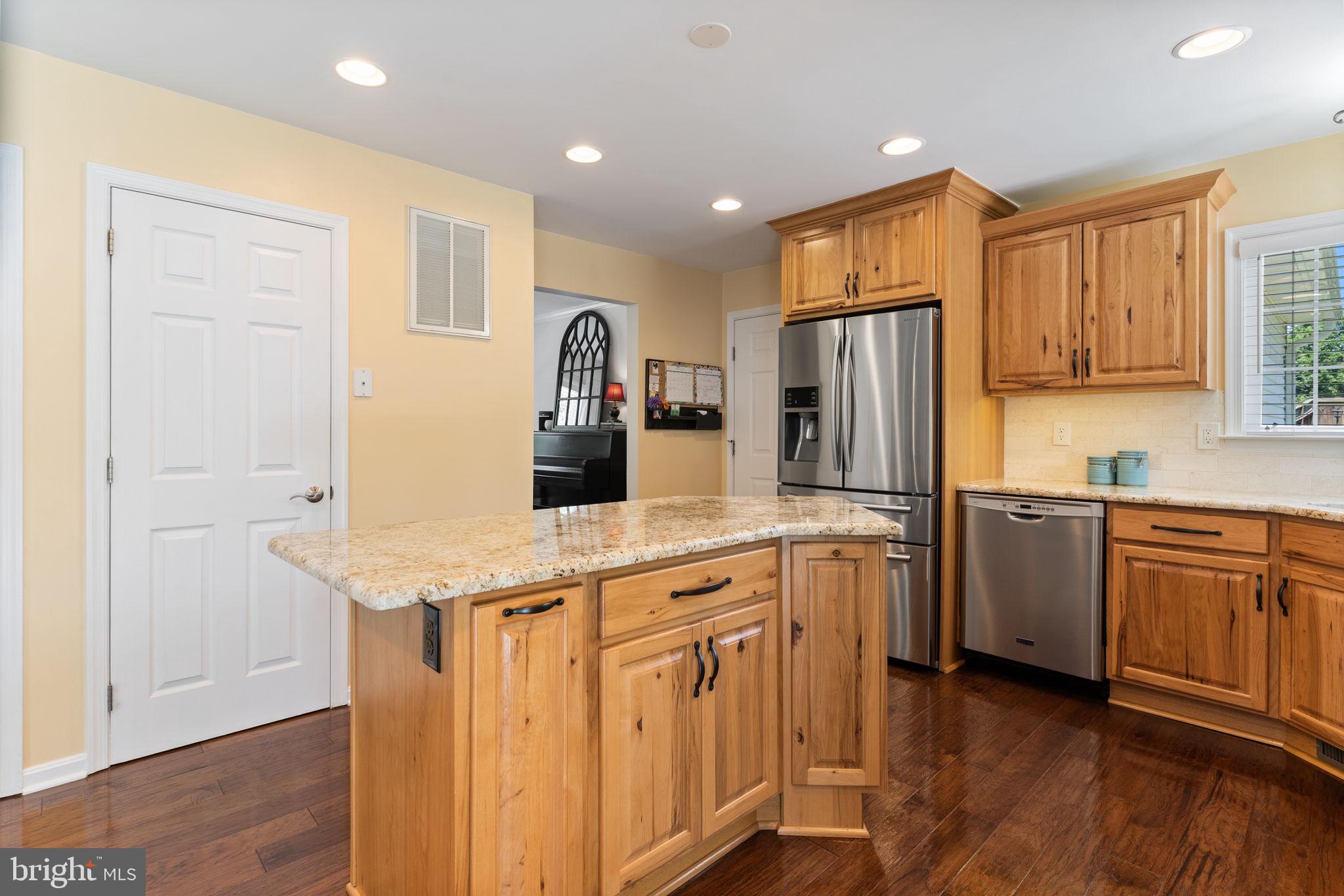 CROSS POINT - Residential