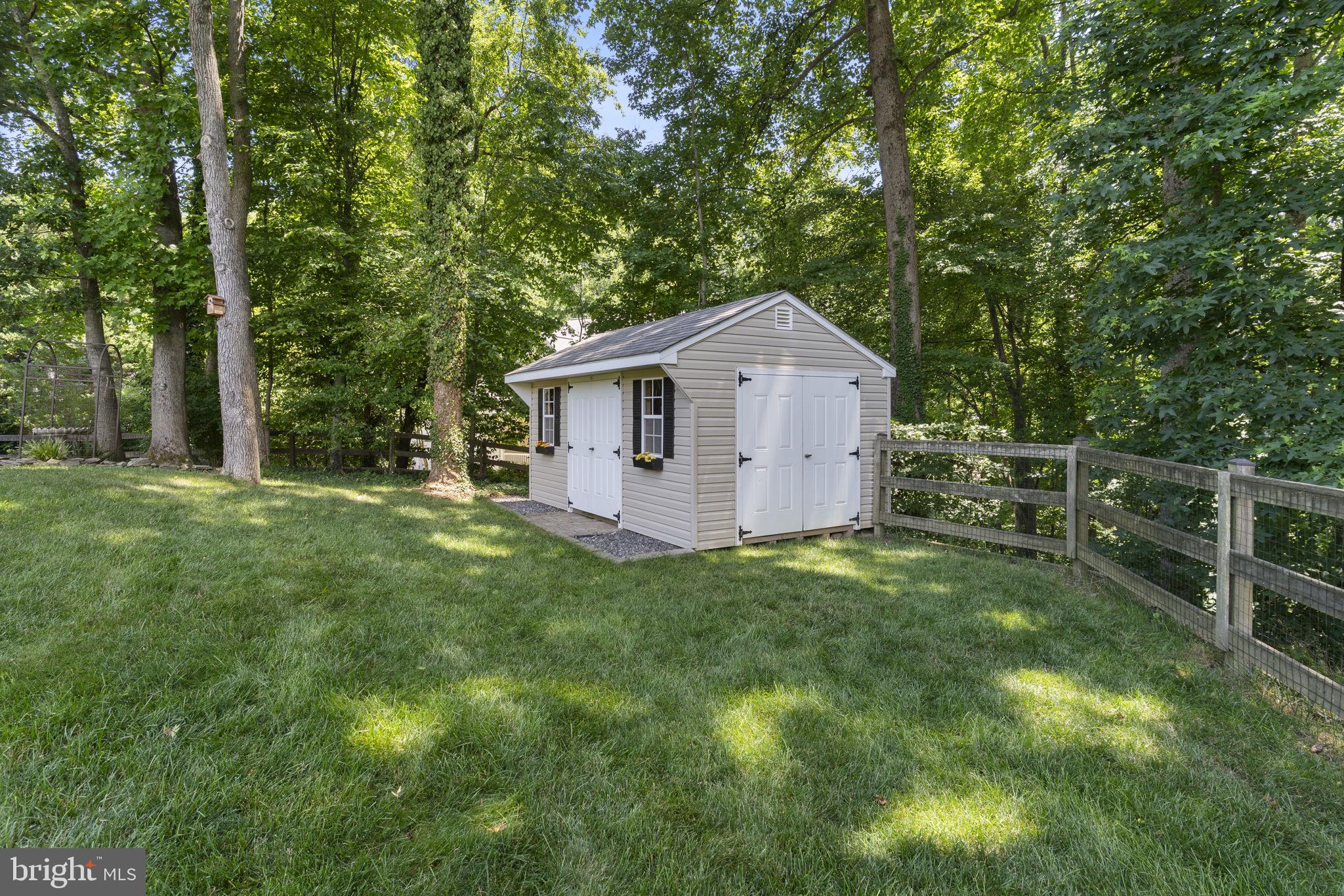 CROSS POINT - Residential