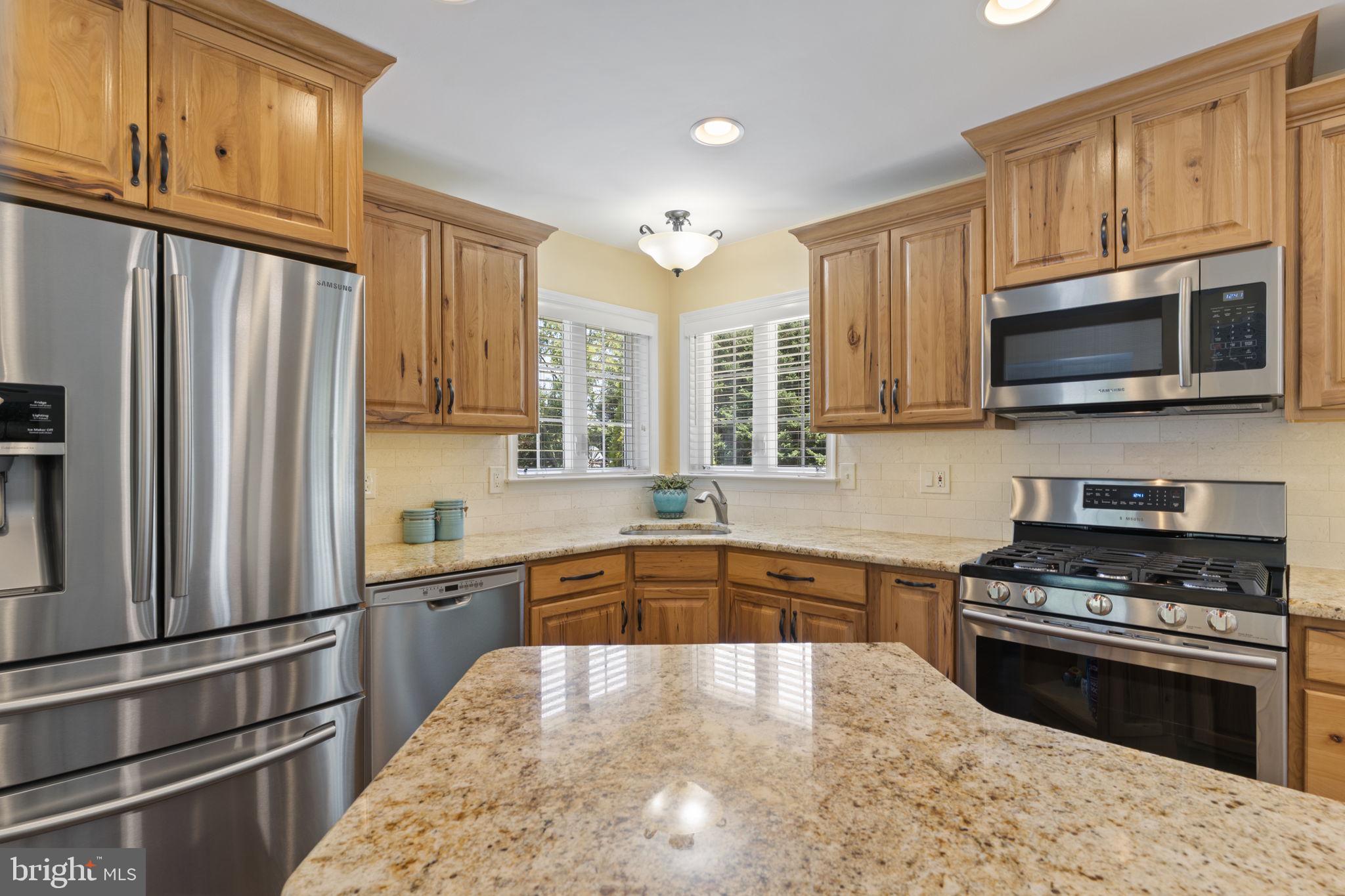 CROSS POINT - Residential