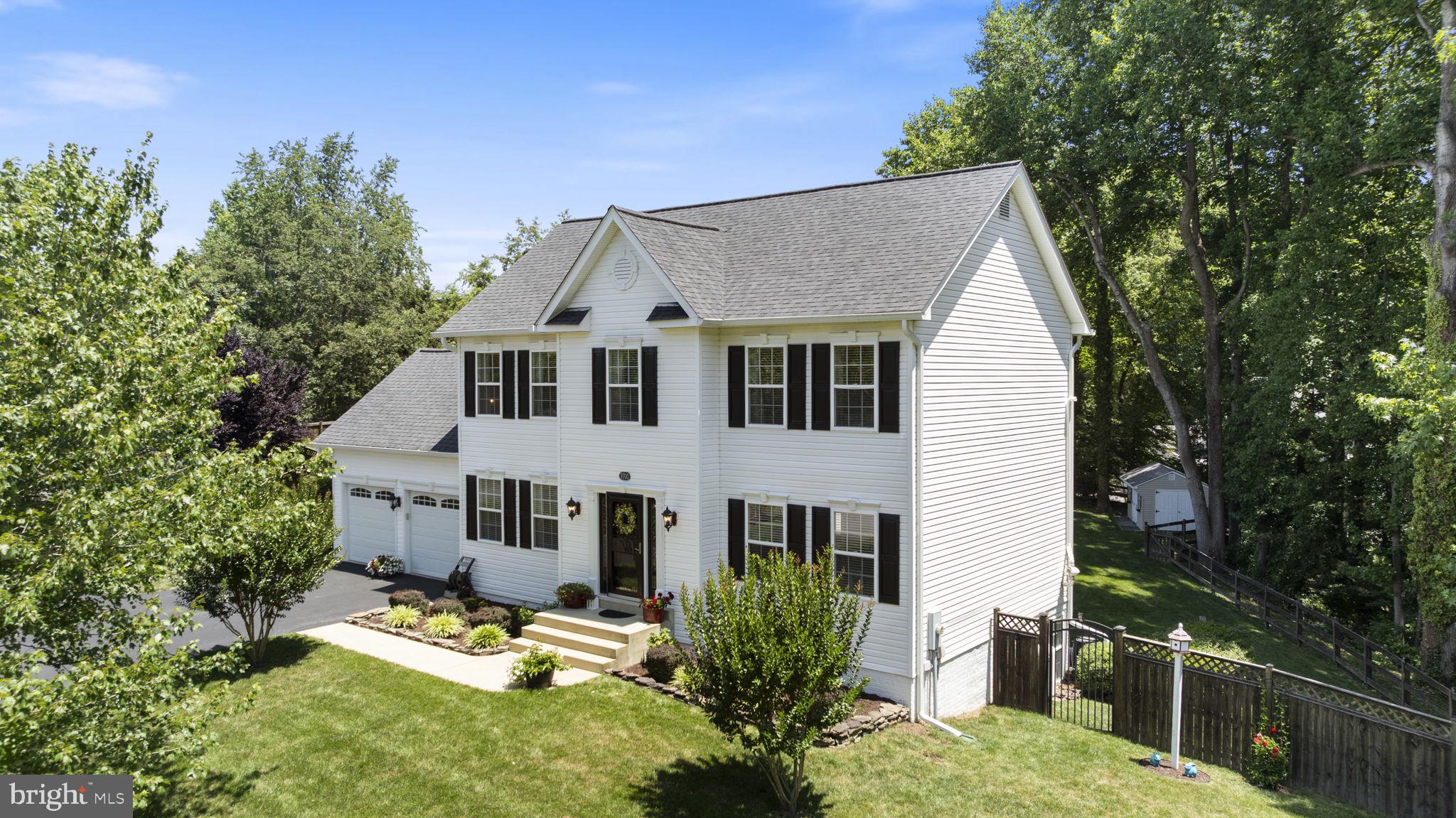 CROSS POINT - Residential