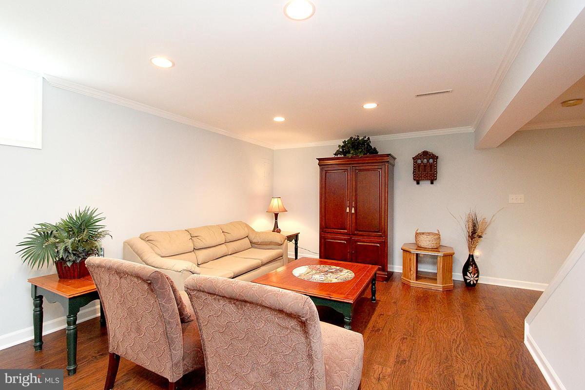 PLEASANT RIDGE - Residential