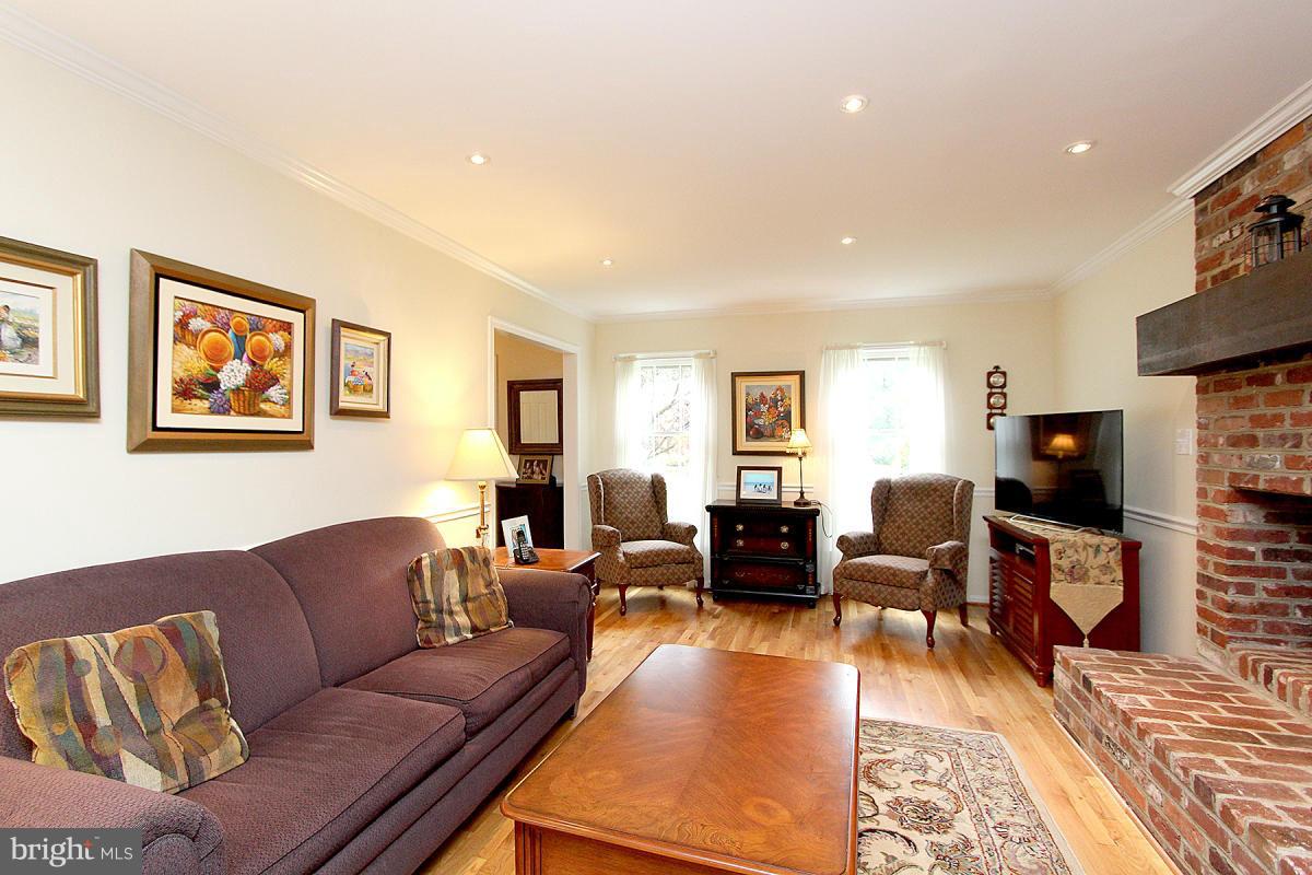 PLEASANT RIDGE - Residential