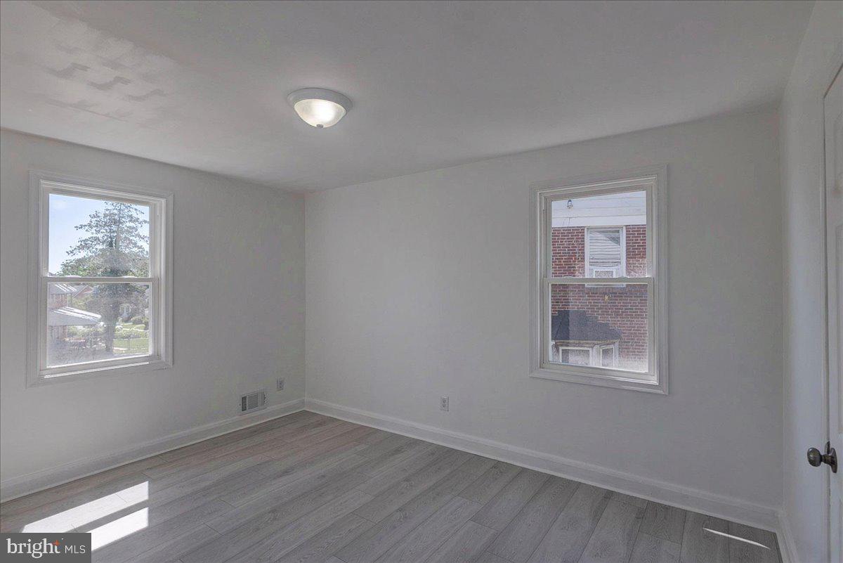 RADNOR WINSTON - Residential