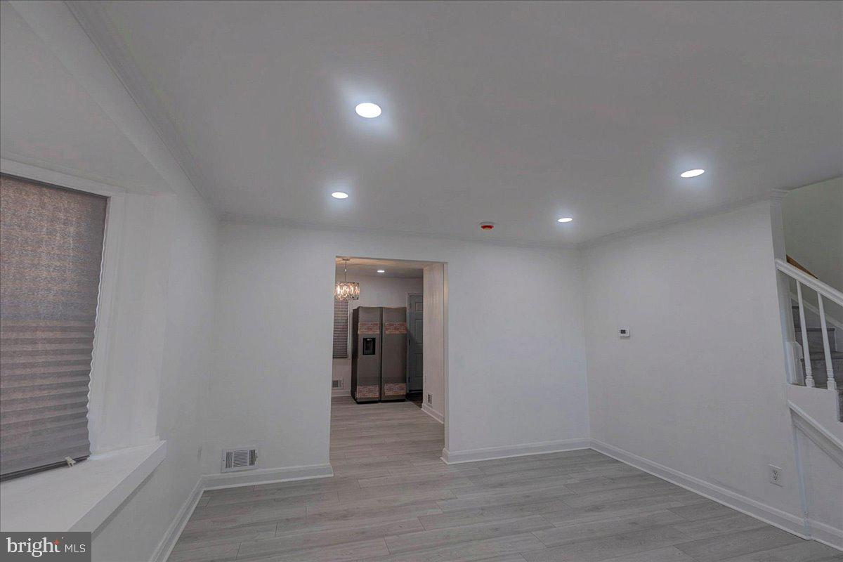RADNOR WINSTON - Residential