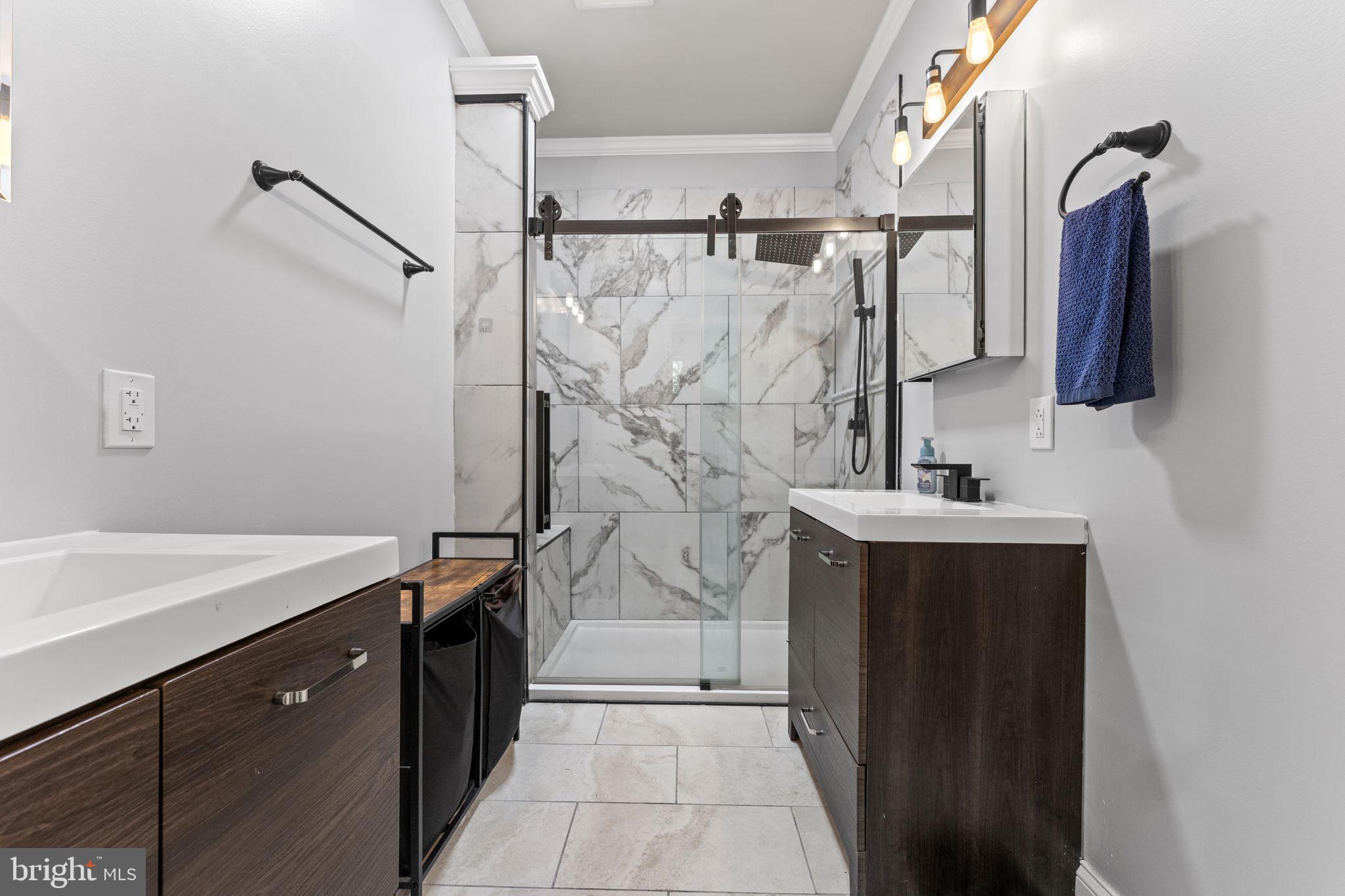 GLEBE HARBOR - Residential