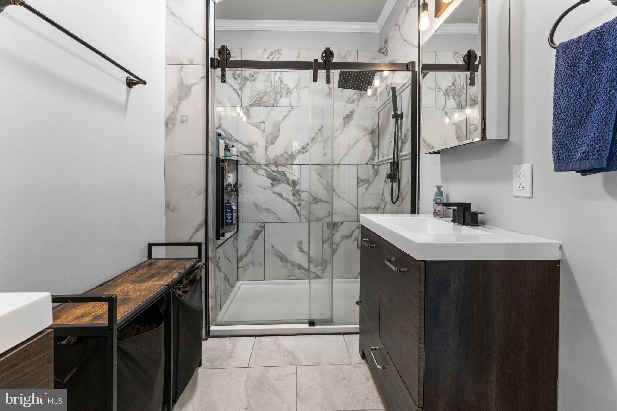 GLEBE HARBOR - Residential
