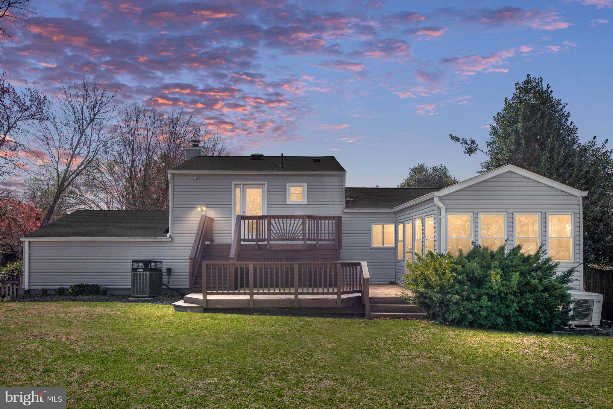 POINT OF WOODS - Residential