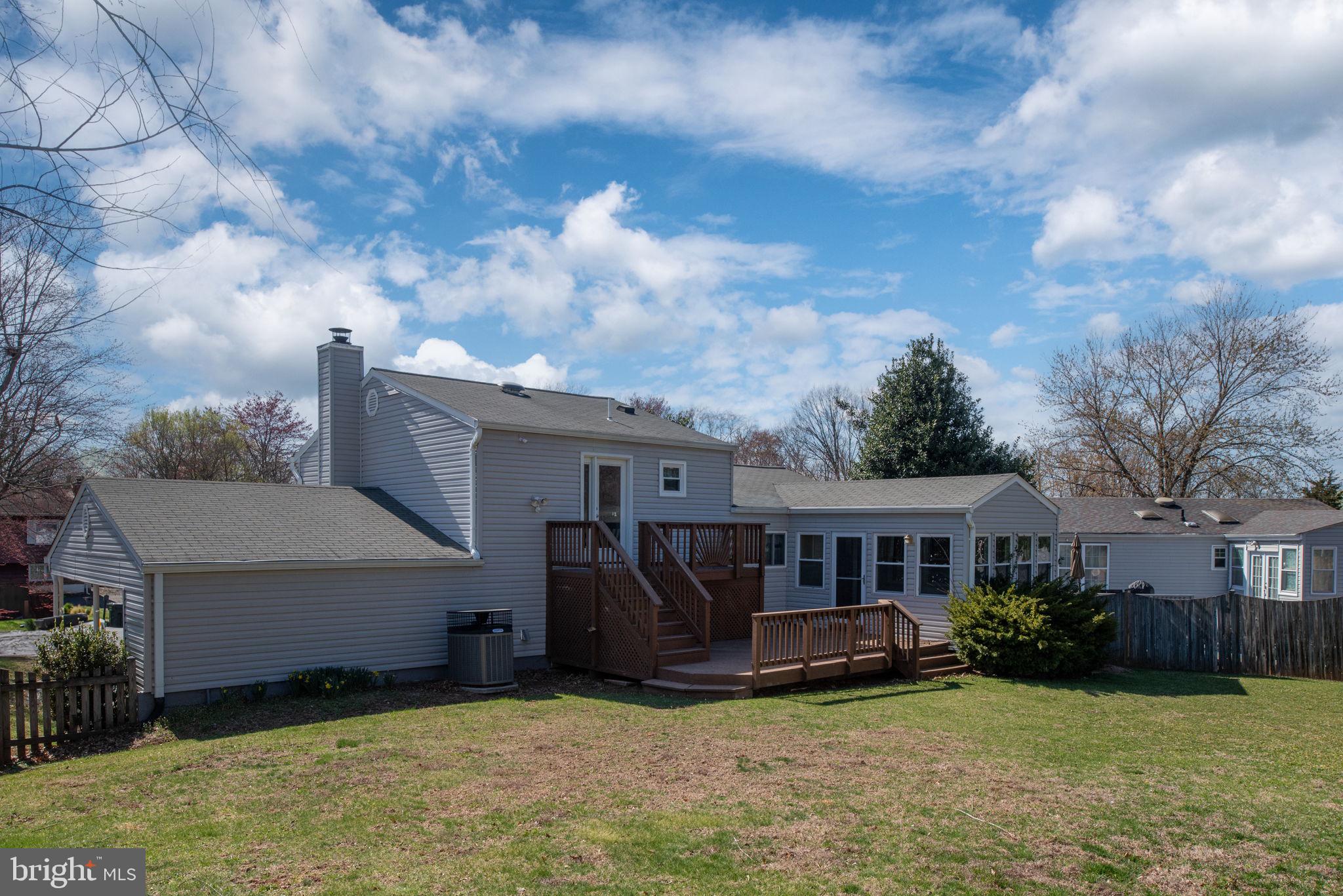 POINT OF WOODS - Residential