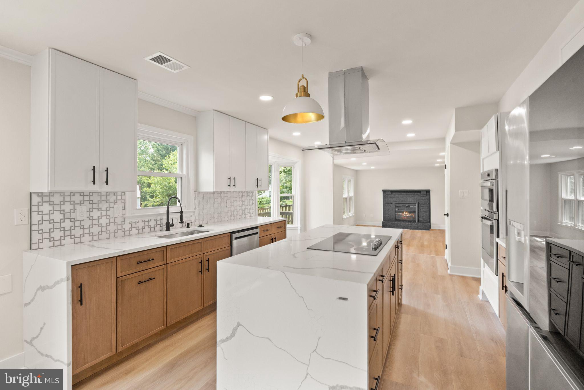 POPLAR TREE WOODS - Residential