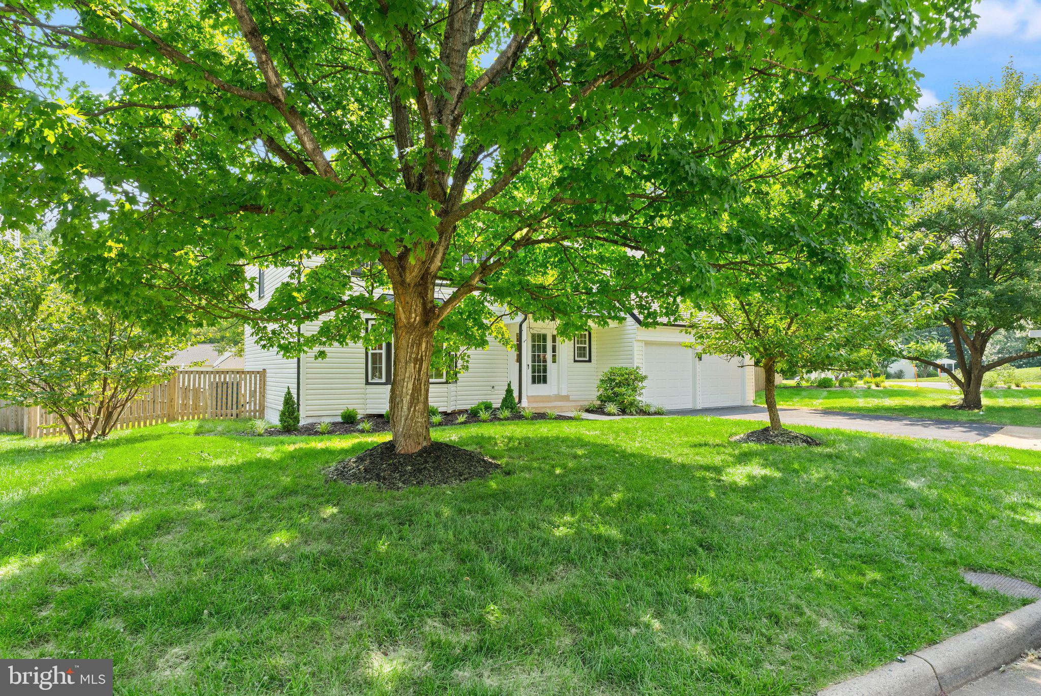 POPLAR TREE WOODS - Residential