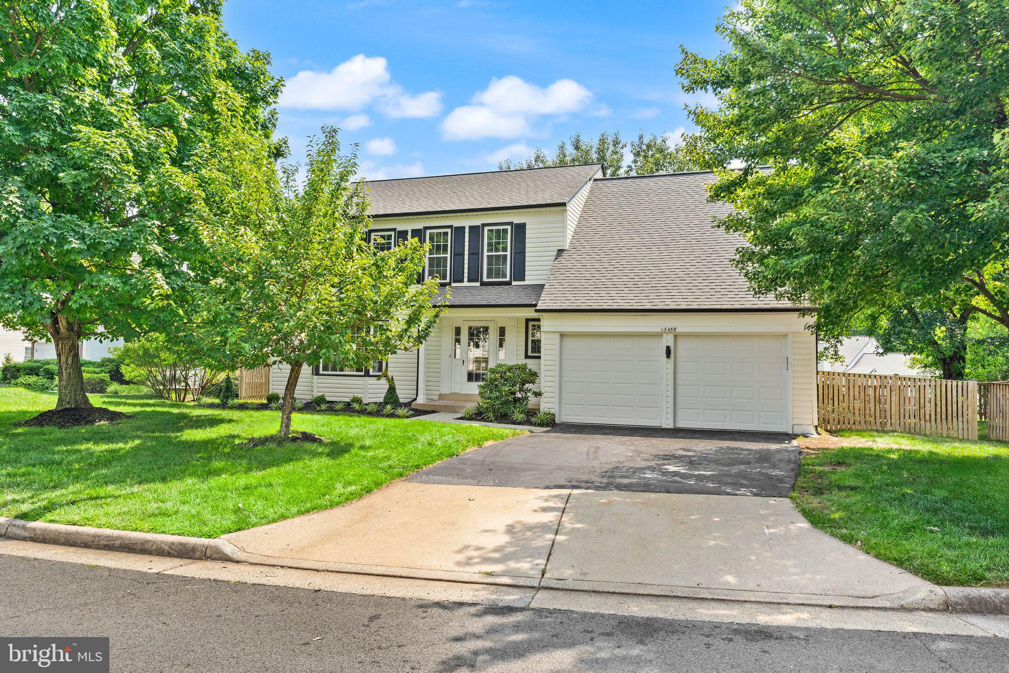 POPLAR TREE WOODS - Residential