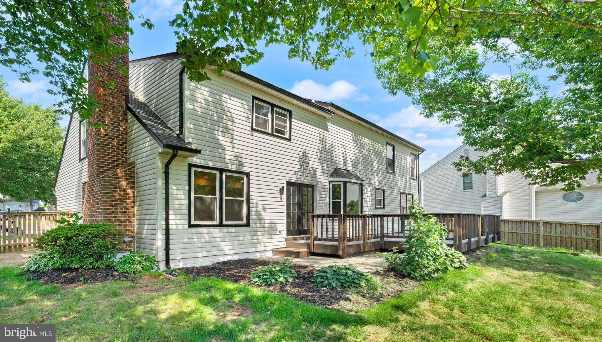 POPLAR TREE WOODS - Residential