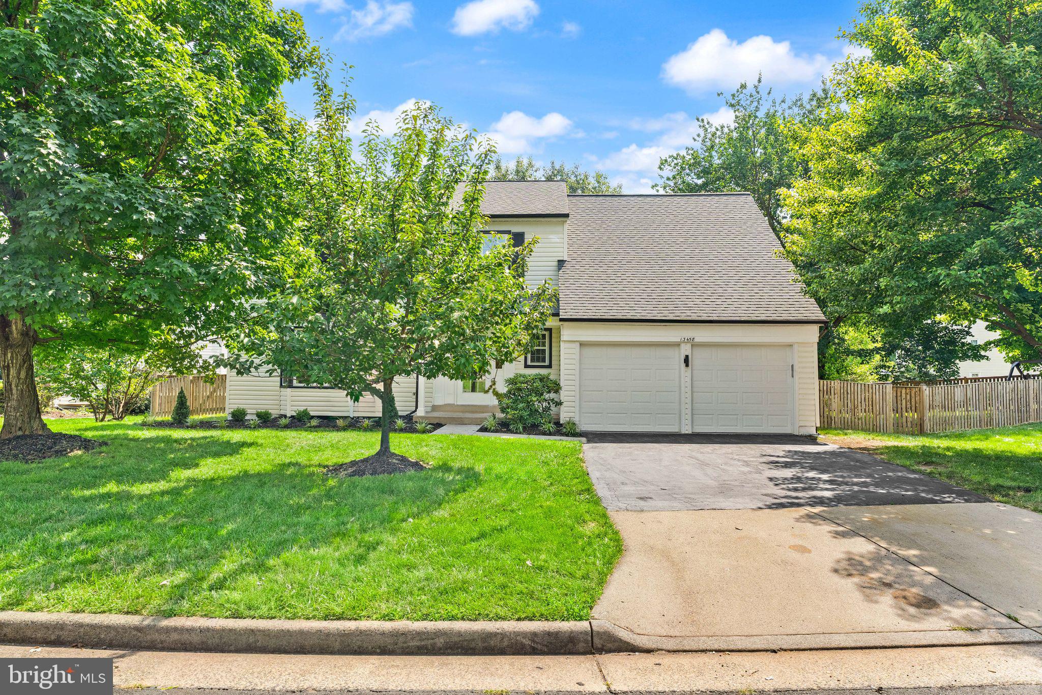 POPLAR TREE WOODS - Residential