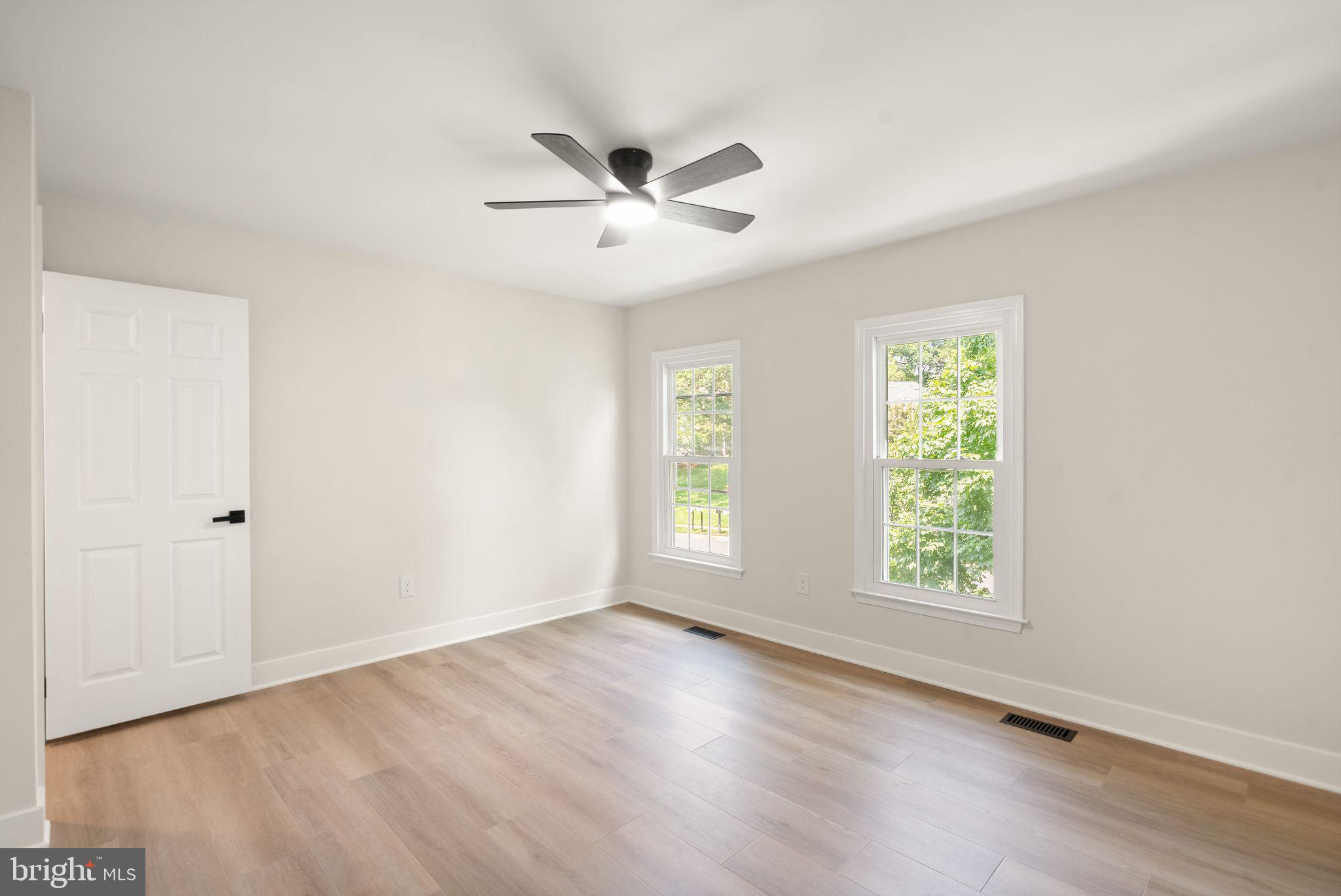 POPLAR TREE WOODS - Residential