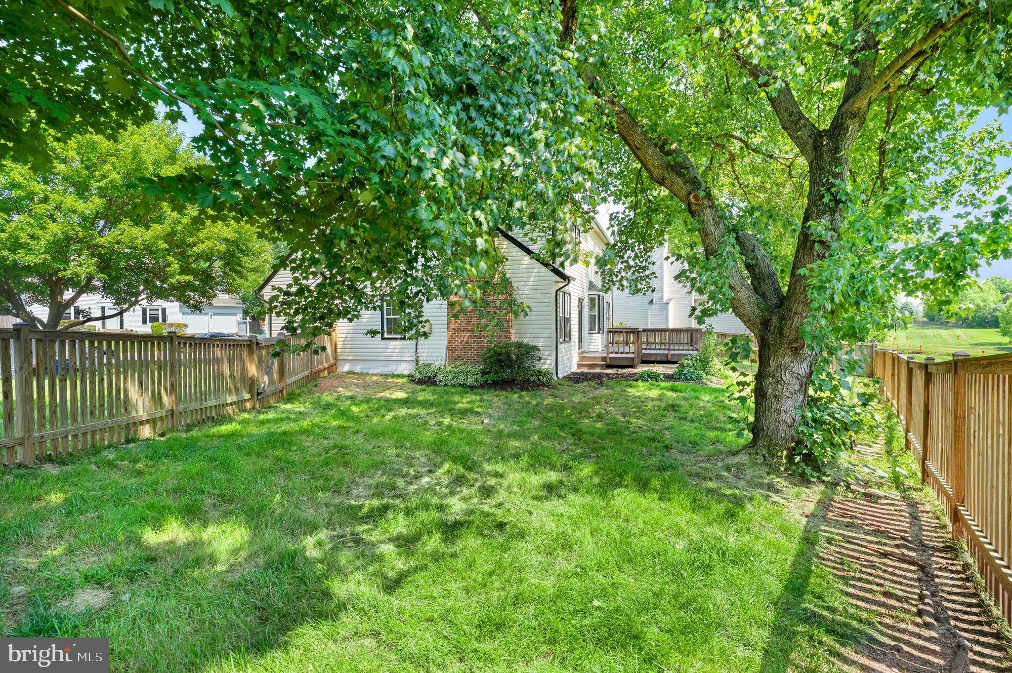 POPLAR TREE WOODS - Residential