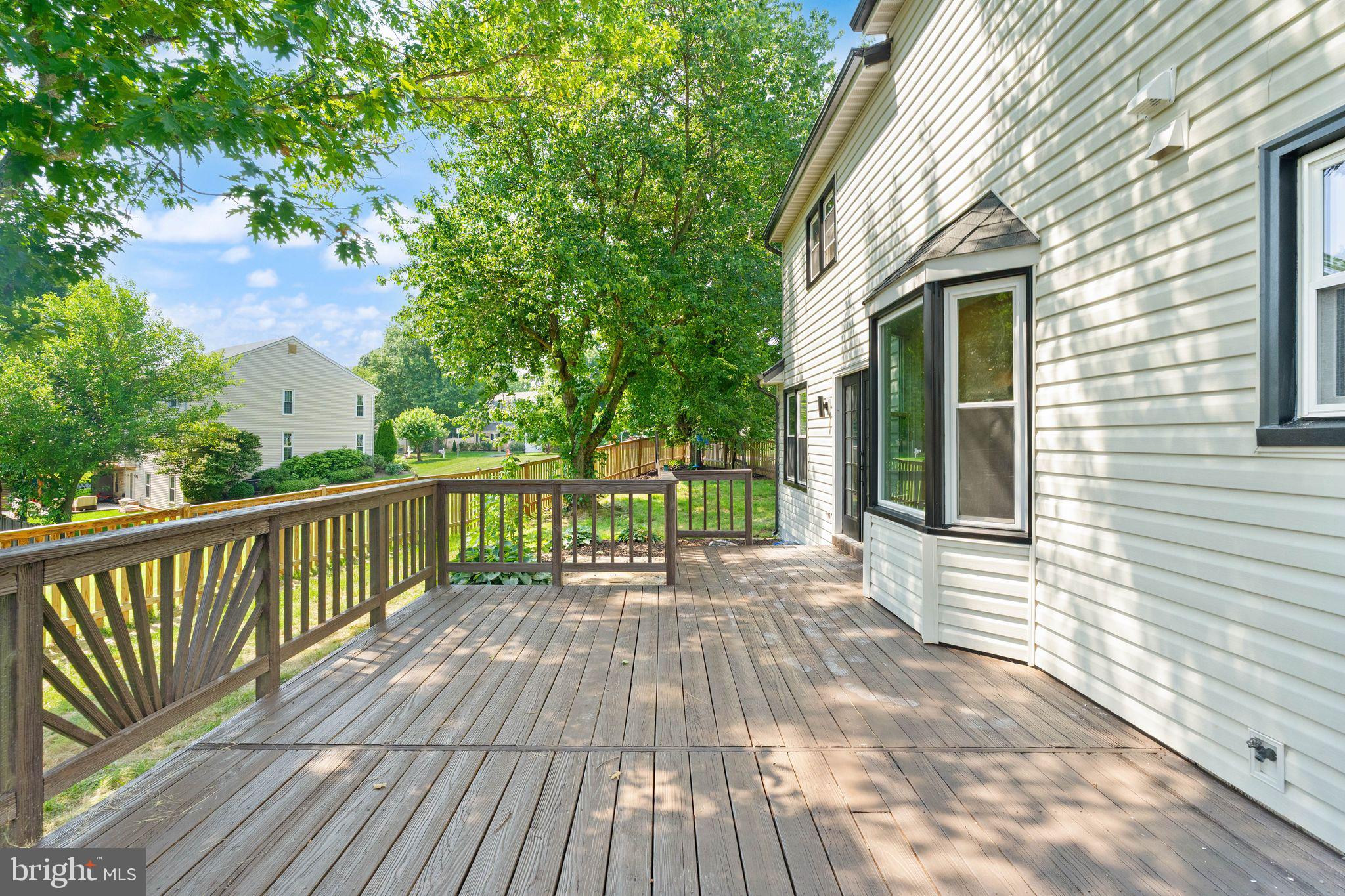 POPLAR TREE WOODS - Residential