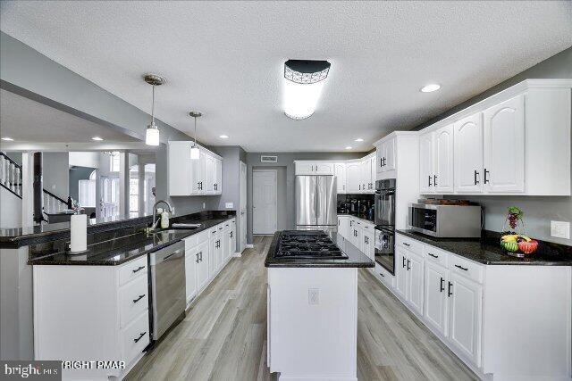 HIGH COUNTRY ESTATES - Residential