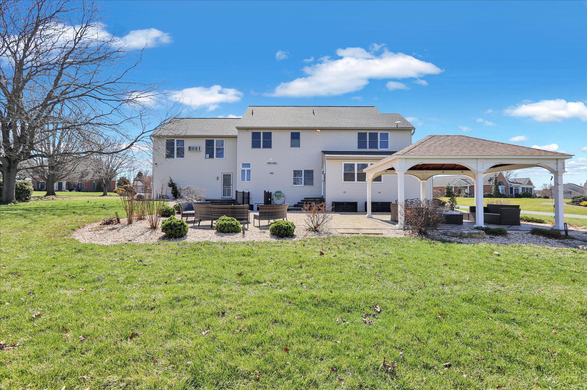 CREEKSIDE ESTATES - Residential